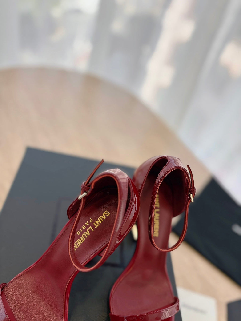 LOUIS VUITTON CLASSIC HIGH HEELS 10 CM IN CRIMSON RED PATENT CALFSKIN