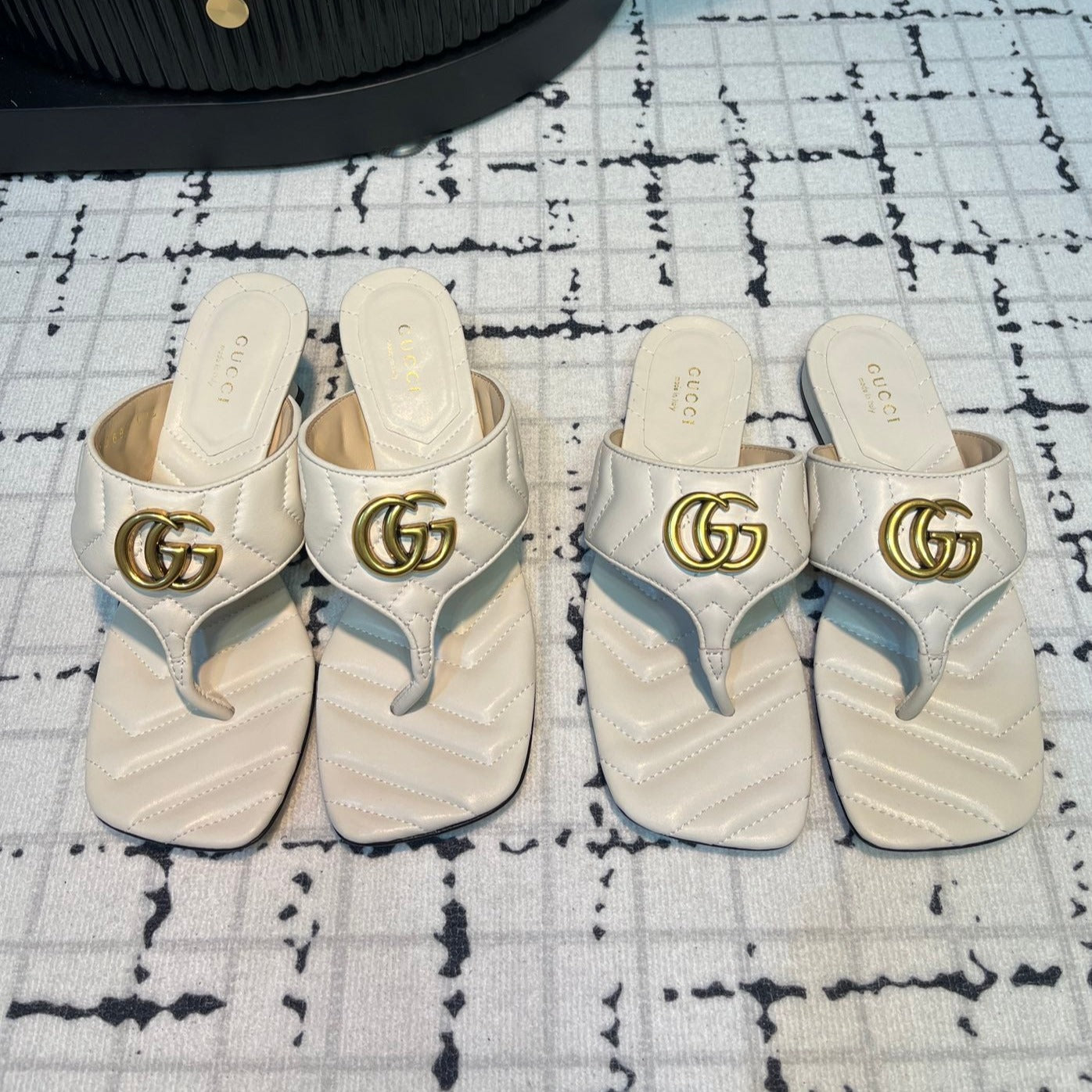 GUCCI THONG SANDALS 55 WHITE CALKSKIN