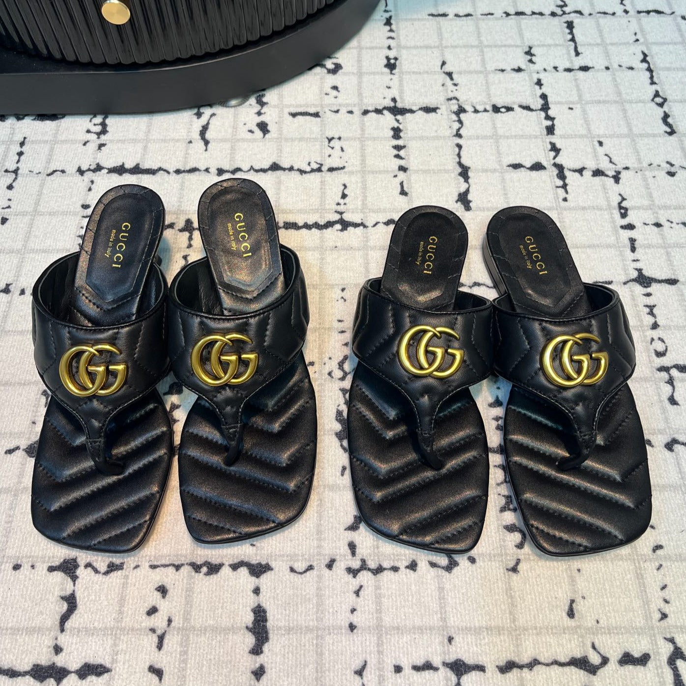 GUCCI THONG SANDALS 55 BLACK CALKSKIN