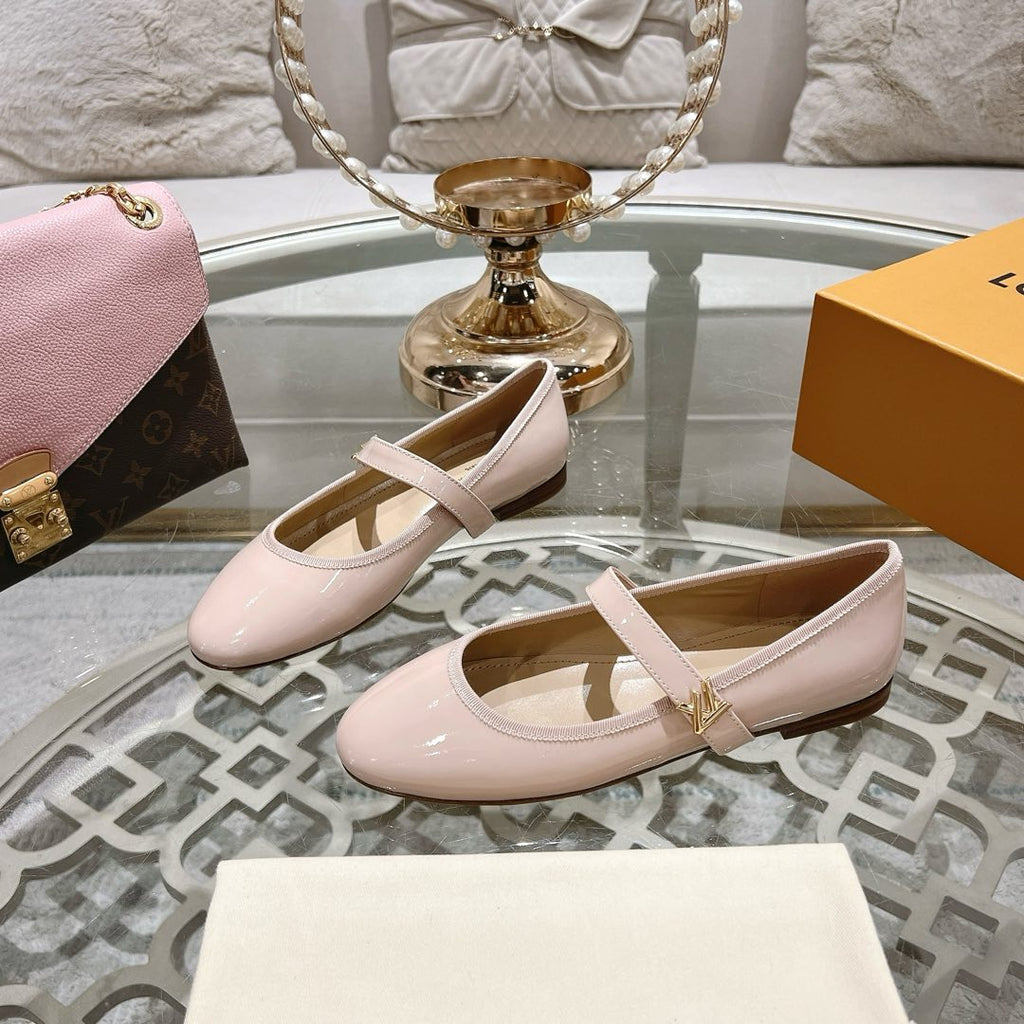 LOUIS VUITTON MARY JANE SHOES IN LIGHT PINK PATENT CALFSKIN