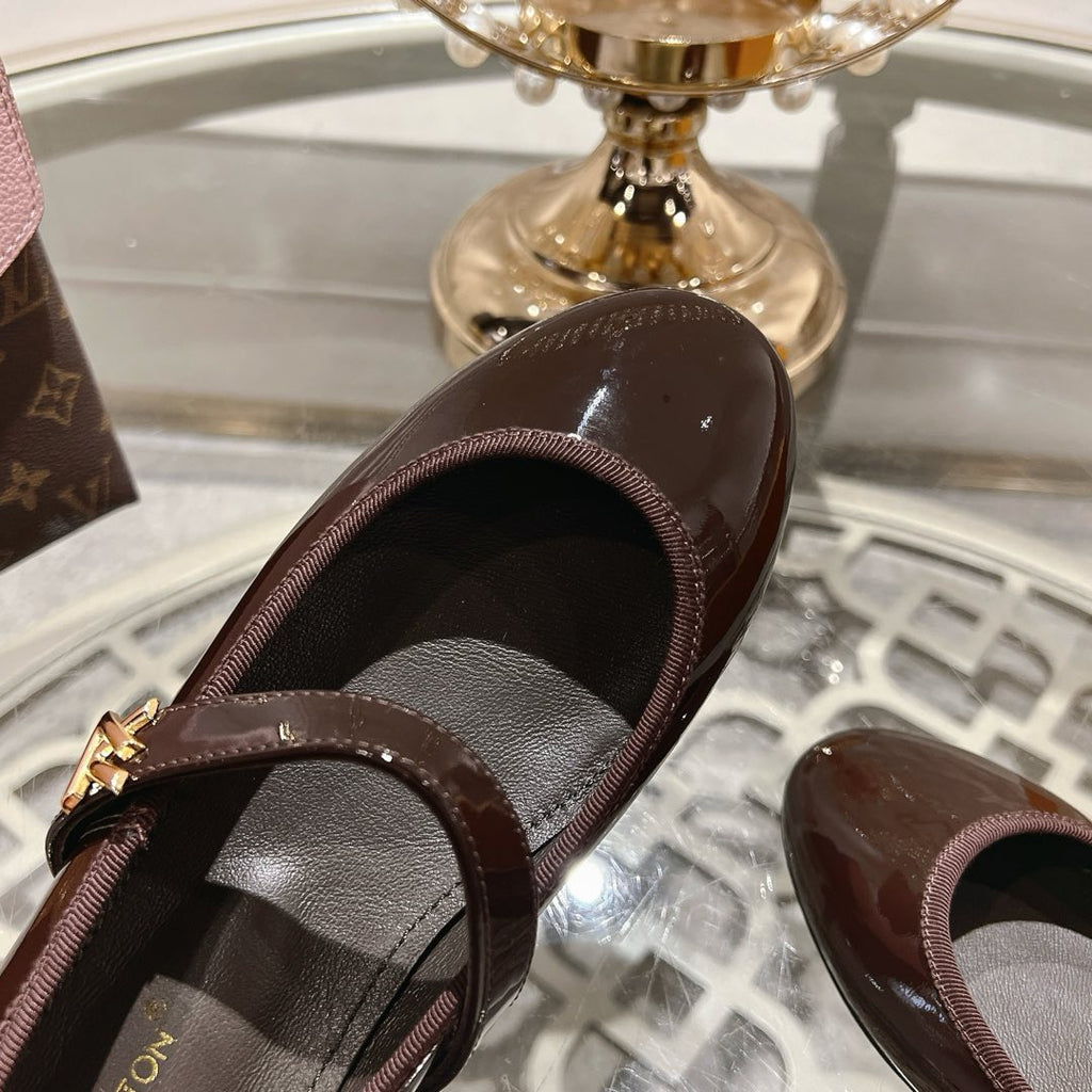 LOUIS VUITTON MARY JANE SHOES IN WALNUT BROWN PATENT CALFSKIN