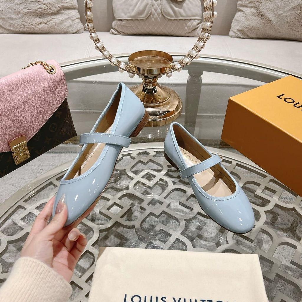 LOUIS VUITTON MARY JANE SHOES IN BLUE PASTEL PATENT CALFSKIN