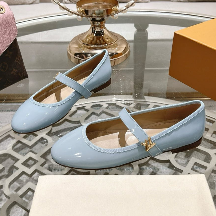 LOUIS VUITTON MARY JANE SHOES IN BLUE PASTEL PATENT CALFSKIN