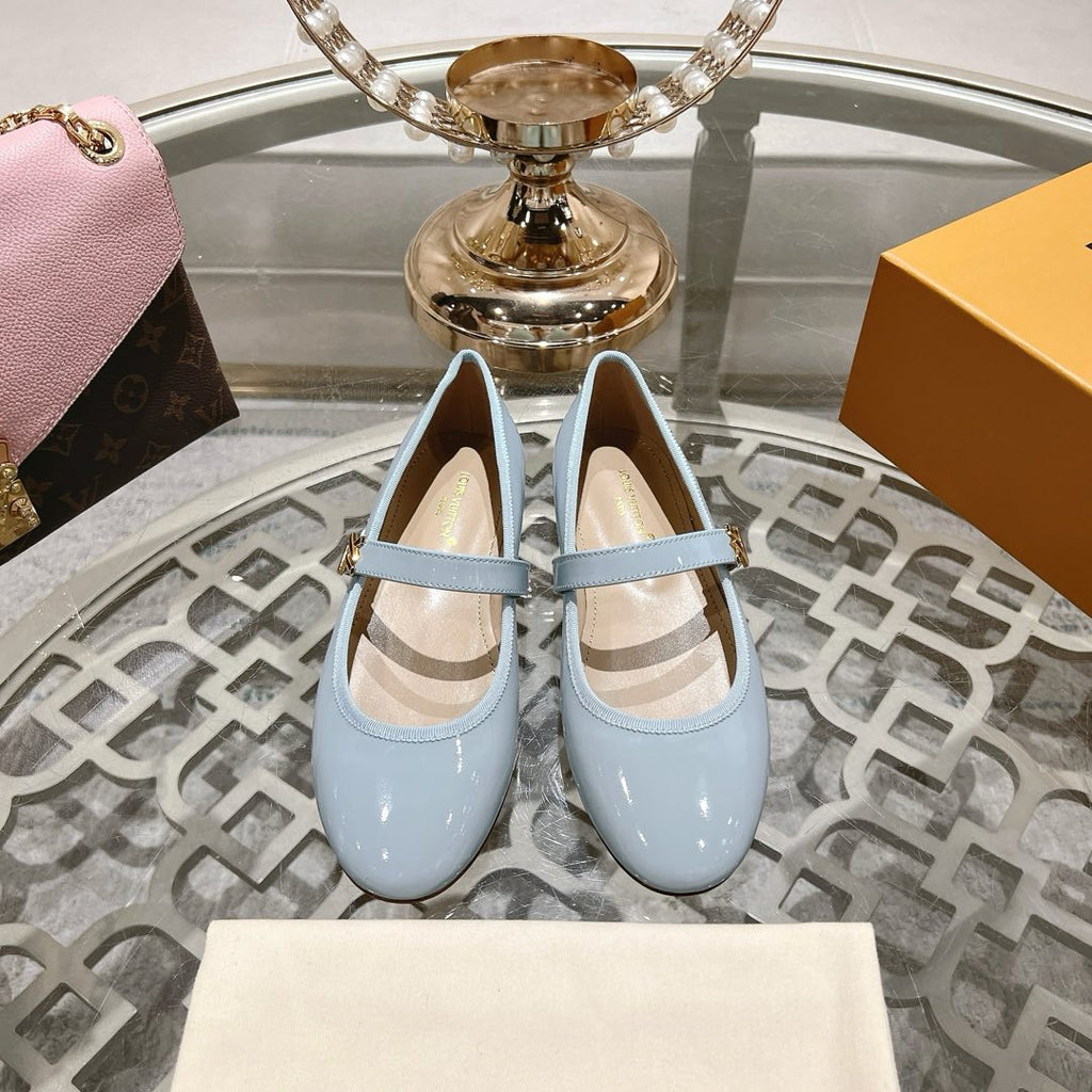 LOUIS VUITTON MARY JANE SHOES IN BLUE PASTEL PATENT CALFSKIN