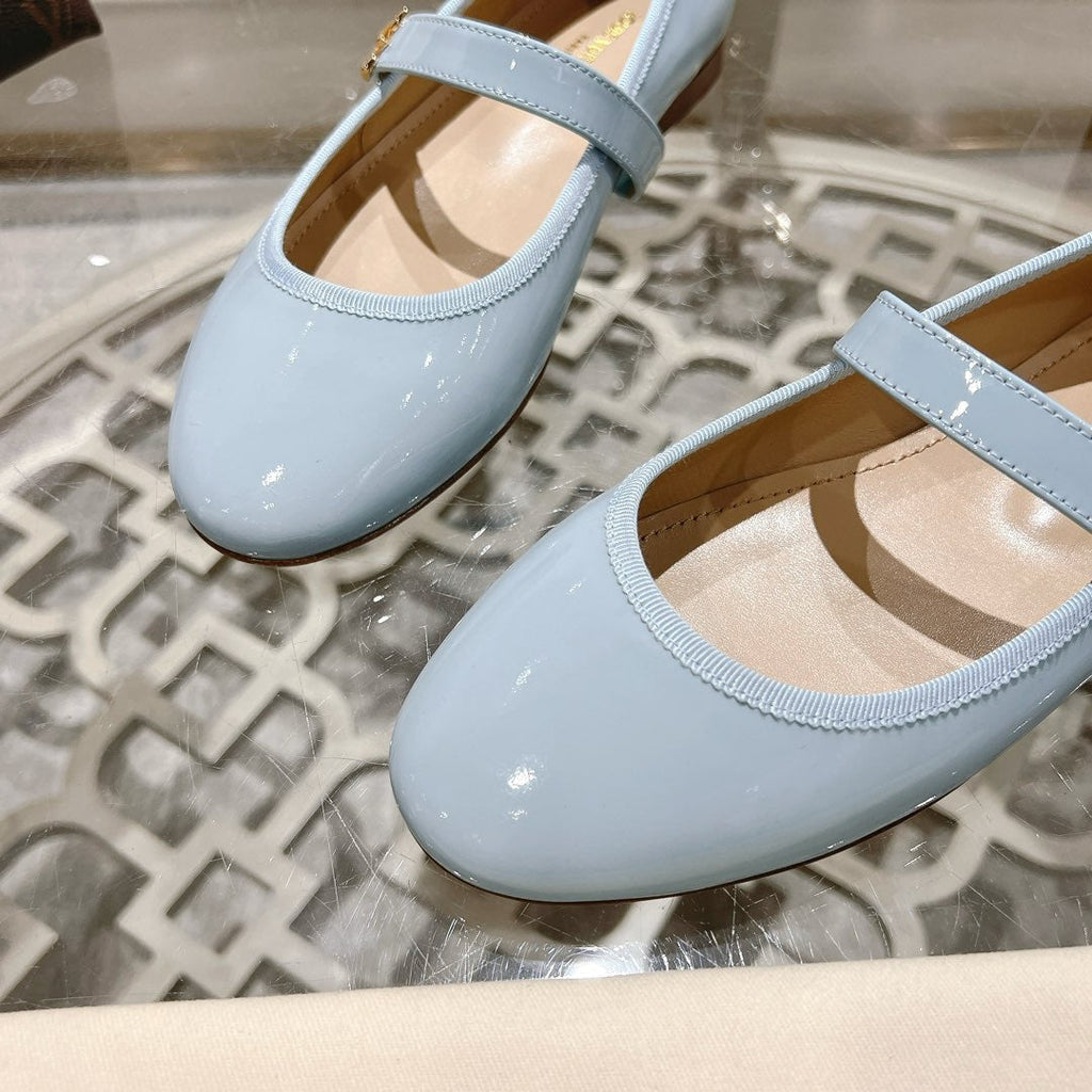 LOUIS VUITTON MARY JANE SHOES IN BLUE PASTEL PATENT CALFSKIN
