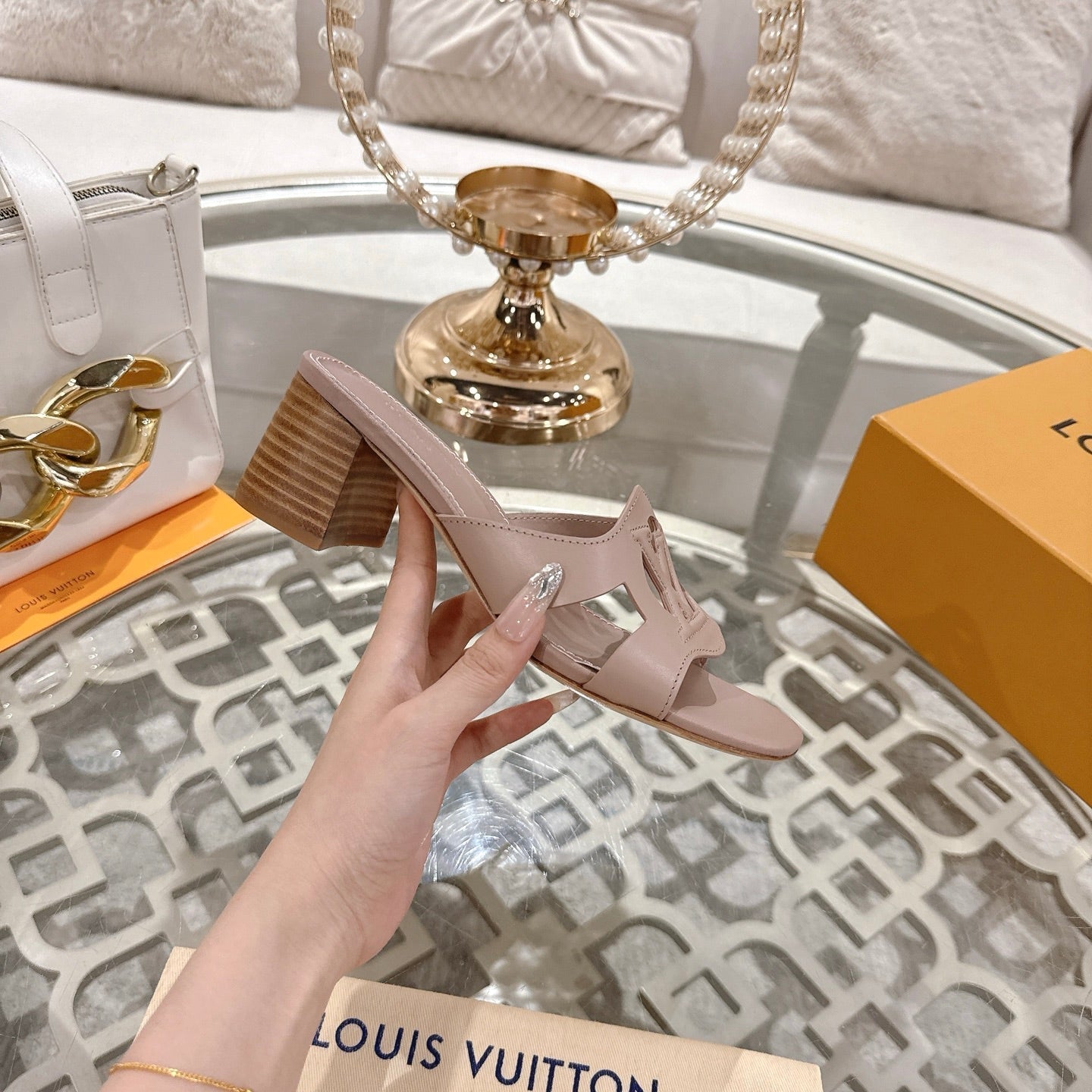 LOUIS VUITTON ISOLA HIGH 55 MM MULE IN DUSTY PINK CALFSKIN