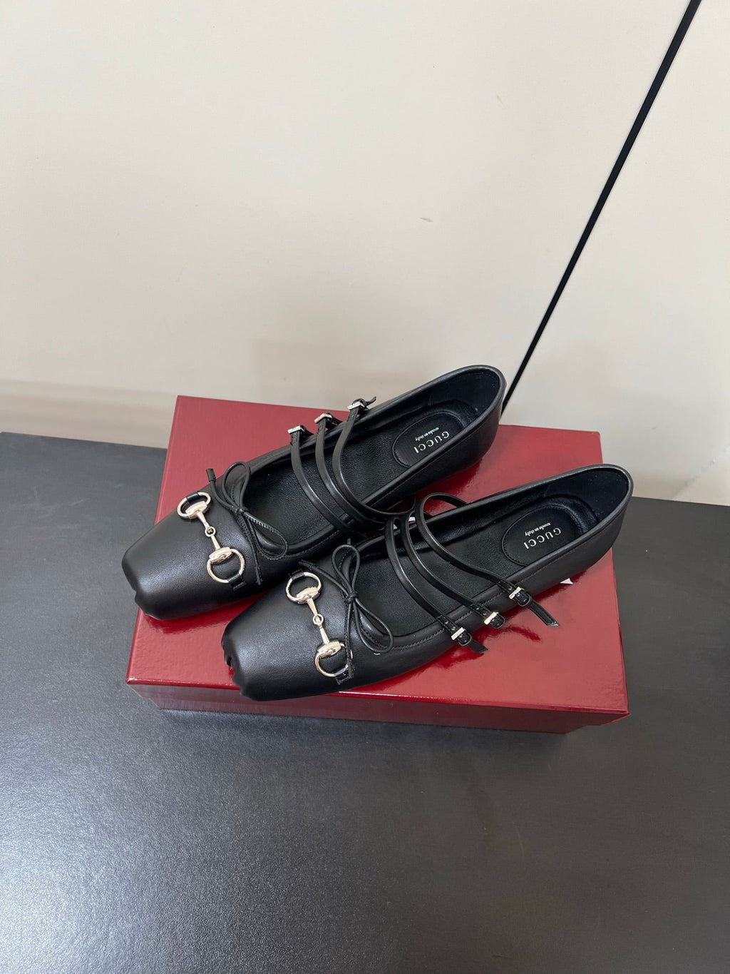 GUCCI MARY JANE 25S IN BLACK LAMBSKIN WITH SILVER HARDWARE