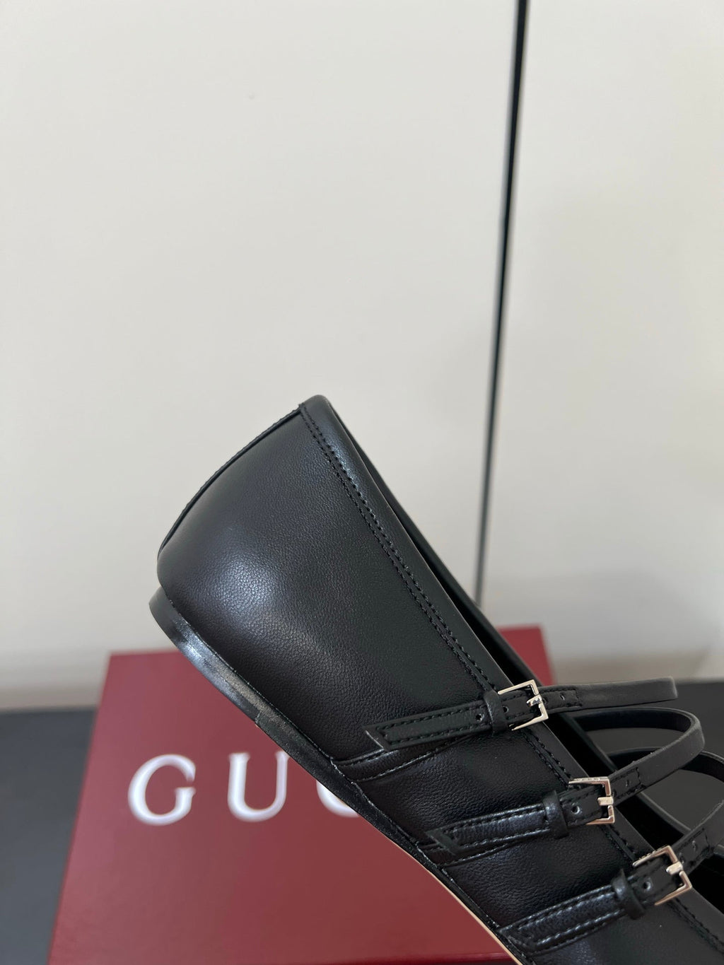 GUCCI MARY JANE 25S IN BLACK LAMBSKIN WITH SILVER HARDWARE