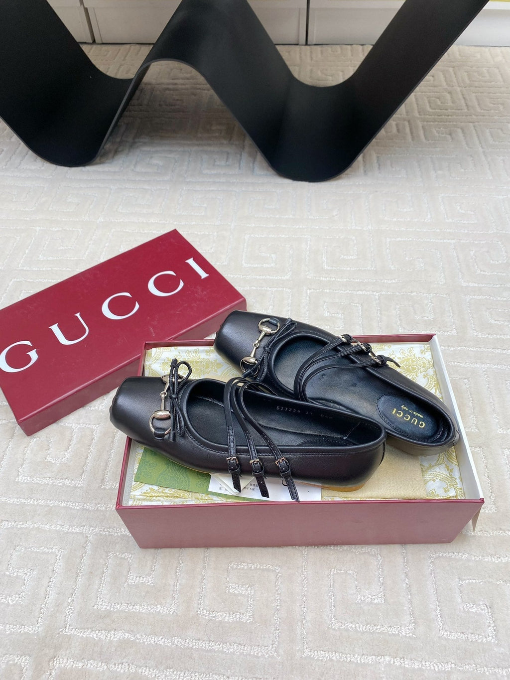 GUCCI BALLET FLAT BLACK HORIZONTAL STRAPS LAMBSKIN