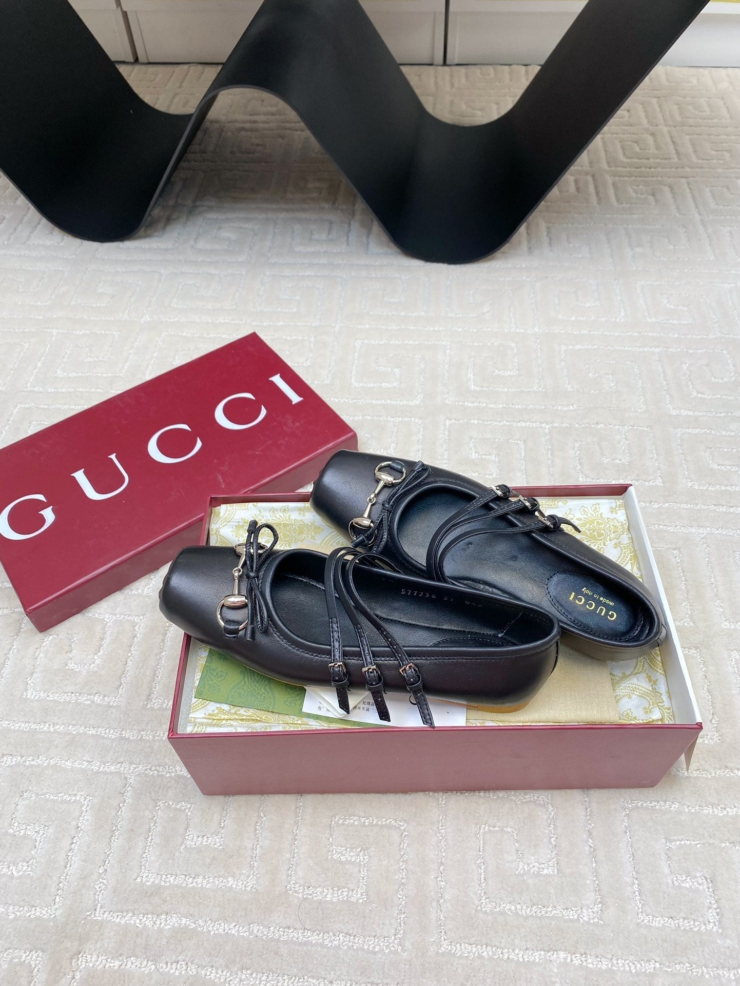 GUCCI BALLET FLAT BLACK HORIZONTAL STRAPS LAMBSKIN