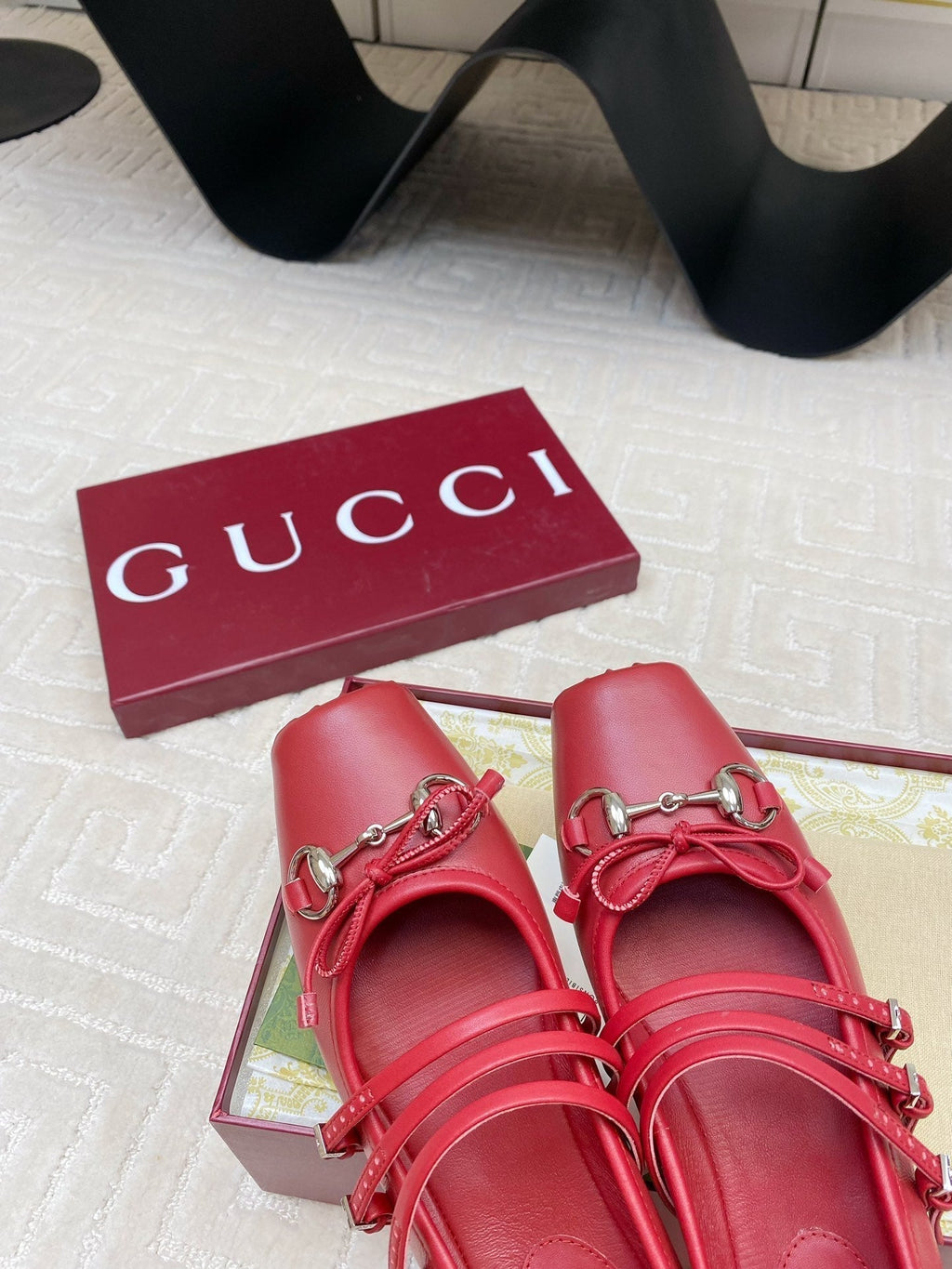 GUCCI BALLET FLAT CRIMSON HORIZONTAL STRAPS LAMBSKIN