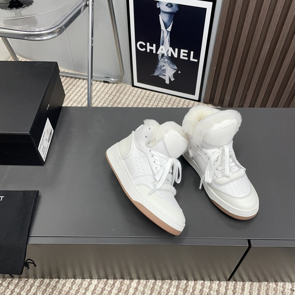 LOUIS VUITTON HIGH-TOP SNEAKERS IN WHITE CALFSKIN WITH FLEECE LINING