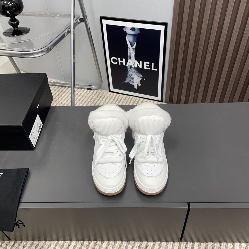 LOUIS VUITTON HIGH-TOP SNEAKERS IN WHITE CALFSKIN WITH FLEECE LINING
