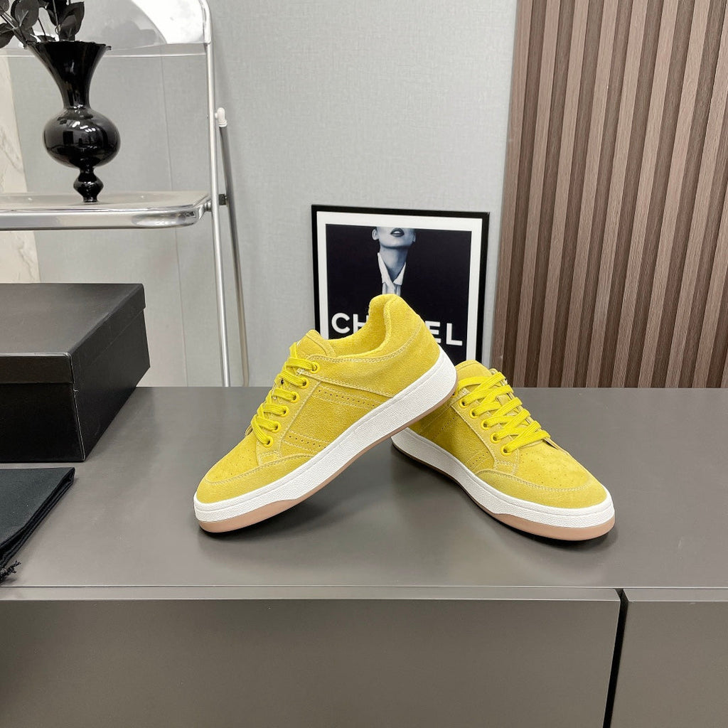 LOUIS VUITTON SL/61 SNEAKERS IN LIGHT YELLOW SUEDE