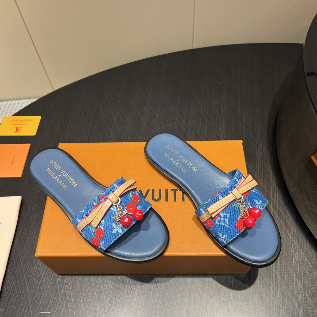 LOUIS VUITTON LV SLIDE SANDALS 25S IN DARK BLUE DENIM AND CALFSKIN WITH CHERRY BLOSSOM BUCKLE