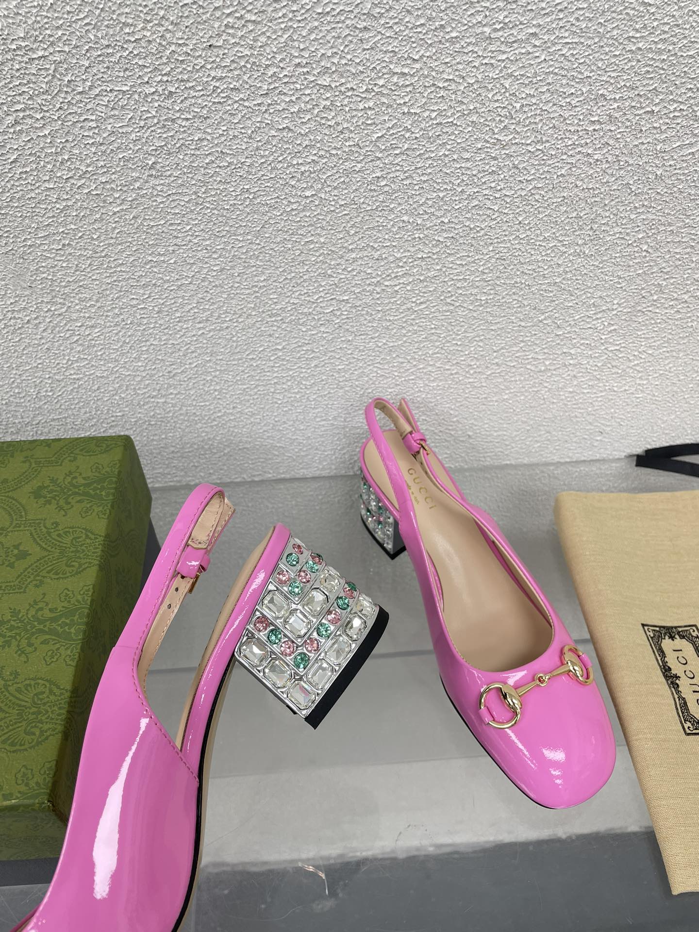 GUCCI WOMEN'S HORSEBIT SLINGBACK IN FUSCIA PINK CALFSKIN WITH RHINSTONES