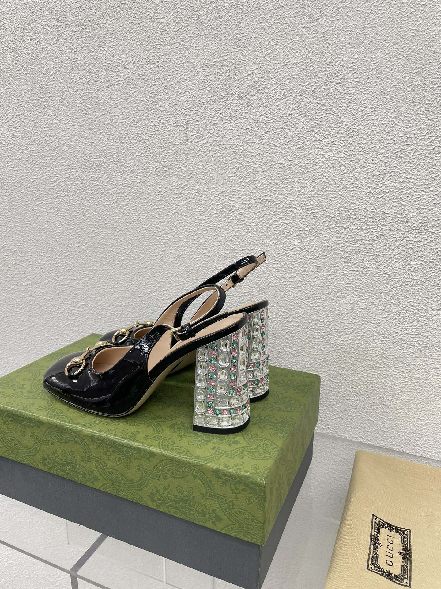 GUCCI WOMEN'S HORSEBIT SLINGBACK 95MM IN BLACK CALFSKIN WITH RHINSTONES