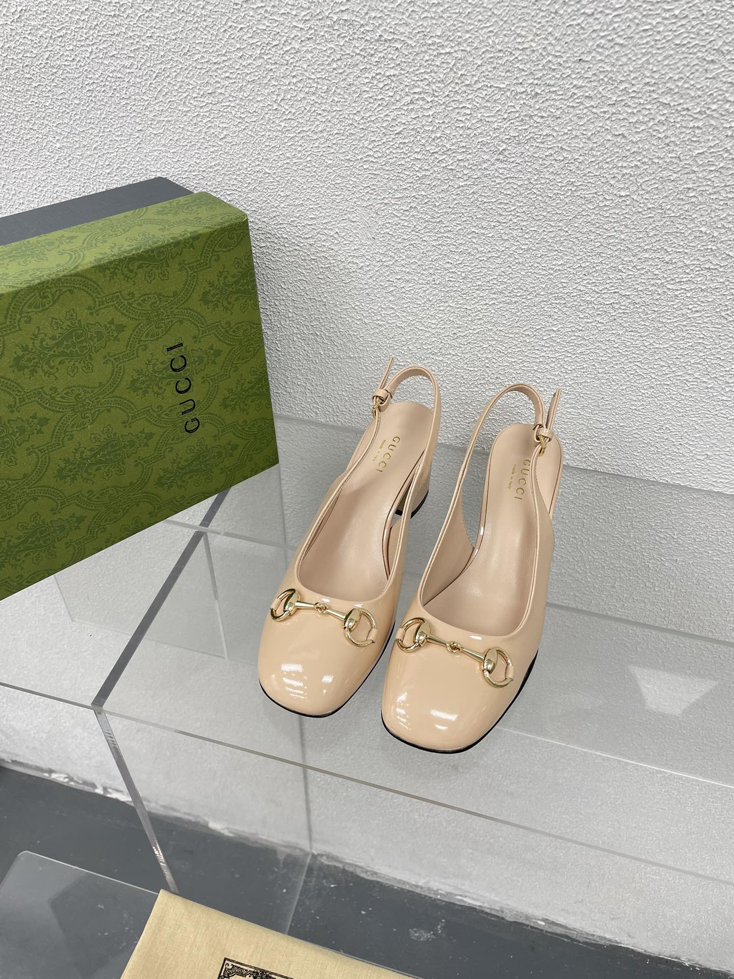 GUCCI WOMEN'S HORSEBIT SLINGBACK 75MM IN TAN BEIGE CALFSKIN