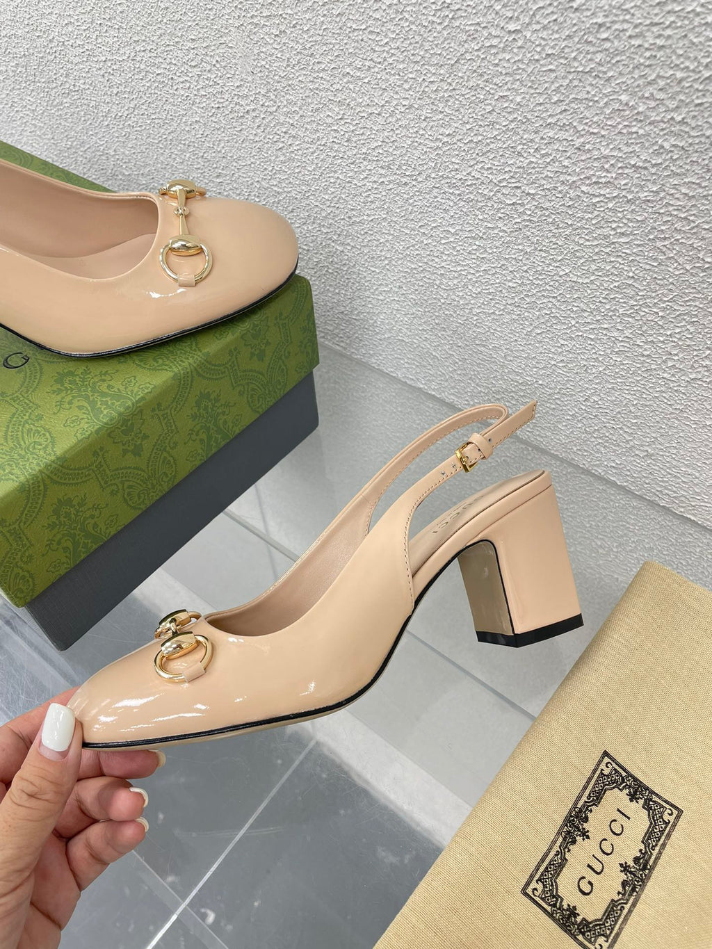 GUCCI WOMEN'S HORSEBIT SLINGBACK 75MM IN TAN BEIGE CALFSKIN
