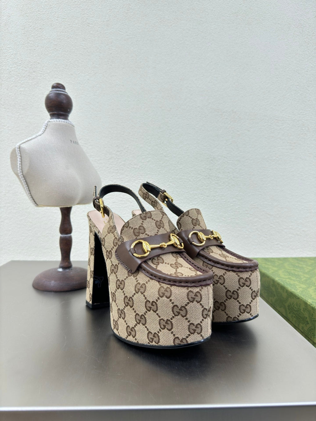 GUCCI WOMEN'S HORSEBIT PLATFORM LOAFER SLINGBACK IN TAN BEIGE CANVAS