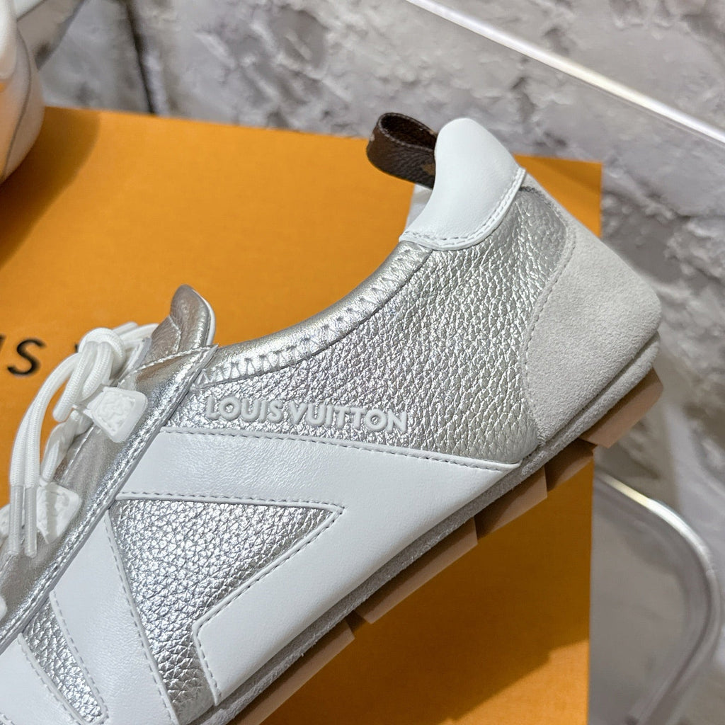 LOUIS VUITTON SNEAKERINA TRAINERS IN SILVER-TONE CALFSKIN AND SUEDE