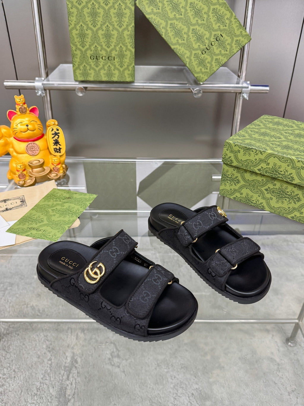 GUCCI SANDALS IN BLACK FABRIC AND CALFSKIN WITH GOLD HARDWARE