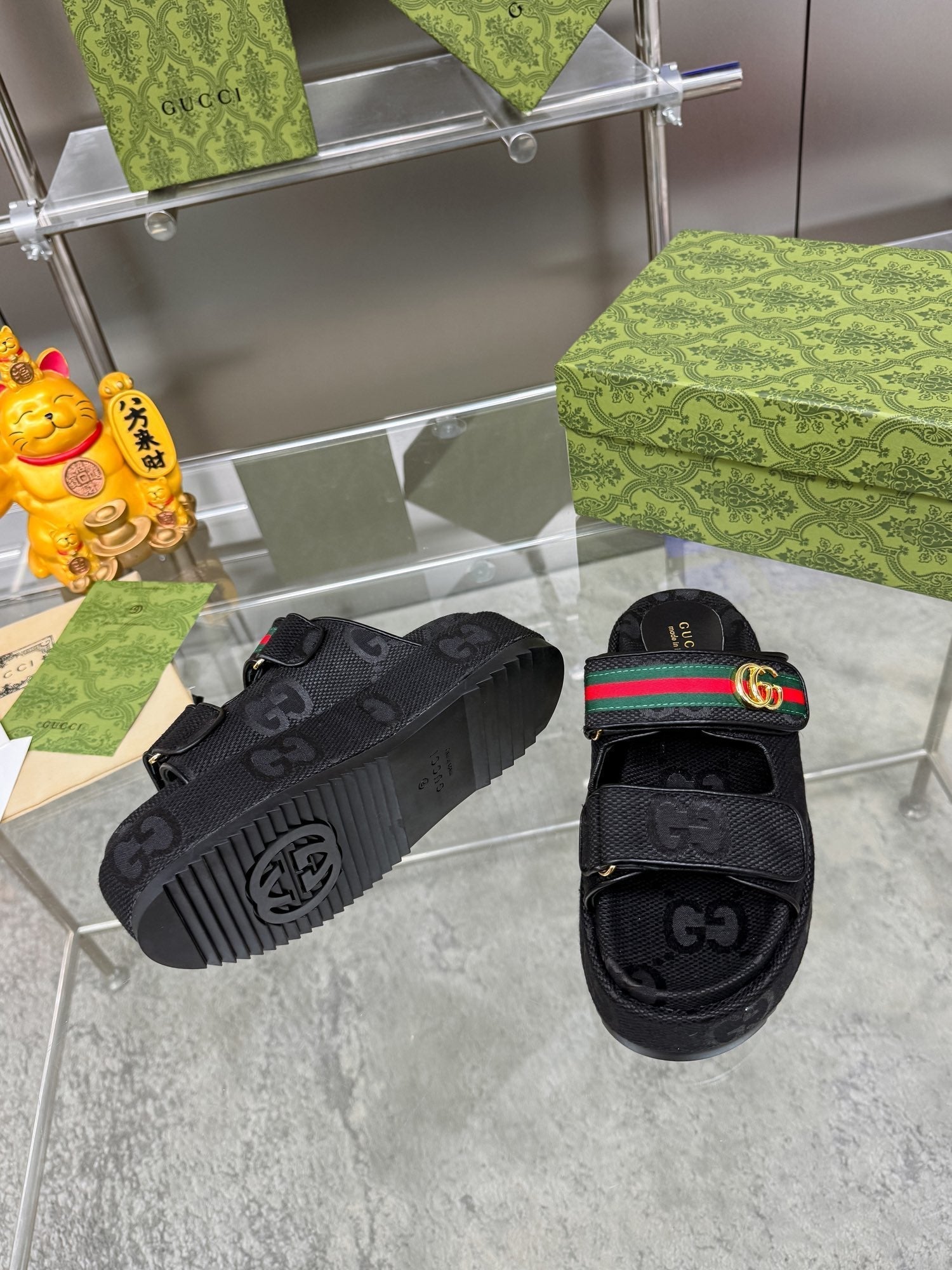 GUCCI SANDALS 22 IN BLACK FABRIC WITH GOLD HARDWARE