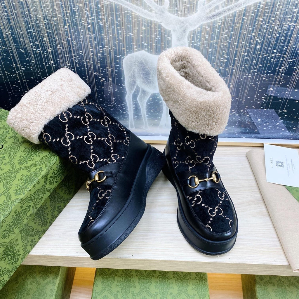 GUCCI HORSEBIT ANKLE BOOTS WITH MERINO TRIM IN BLACK VELVET AND CALFSKIN