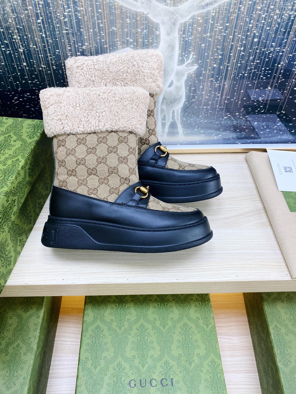 GUCCI HORSEBIT ANKLE BOOTS WITH MERINO TRIM IN BEIGE JACQUARD FABRIC MIX BLACK CALFSKIN