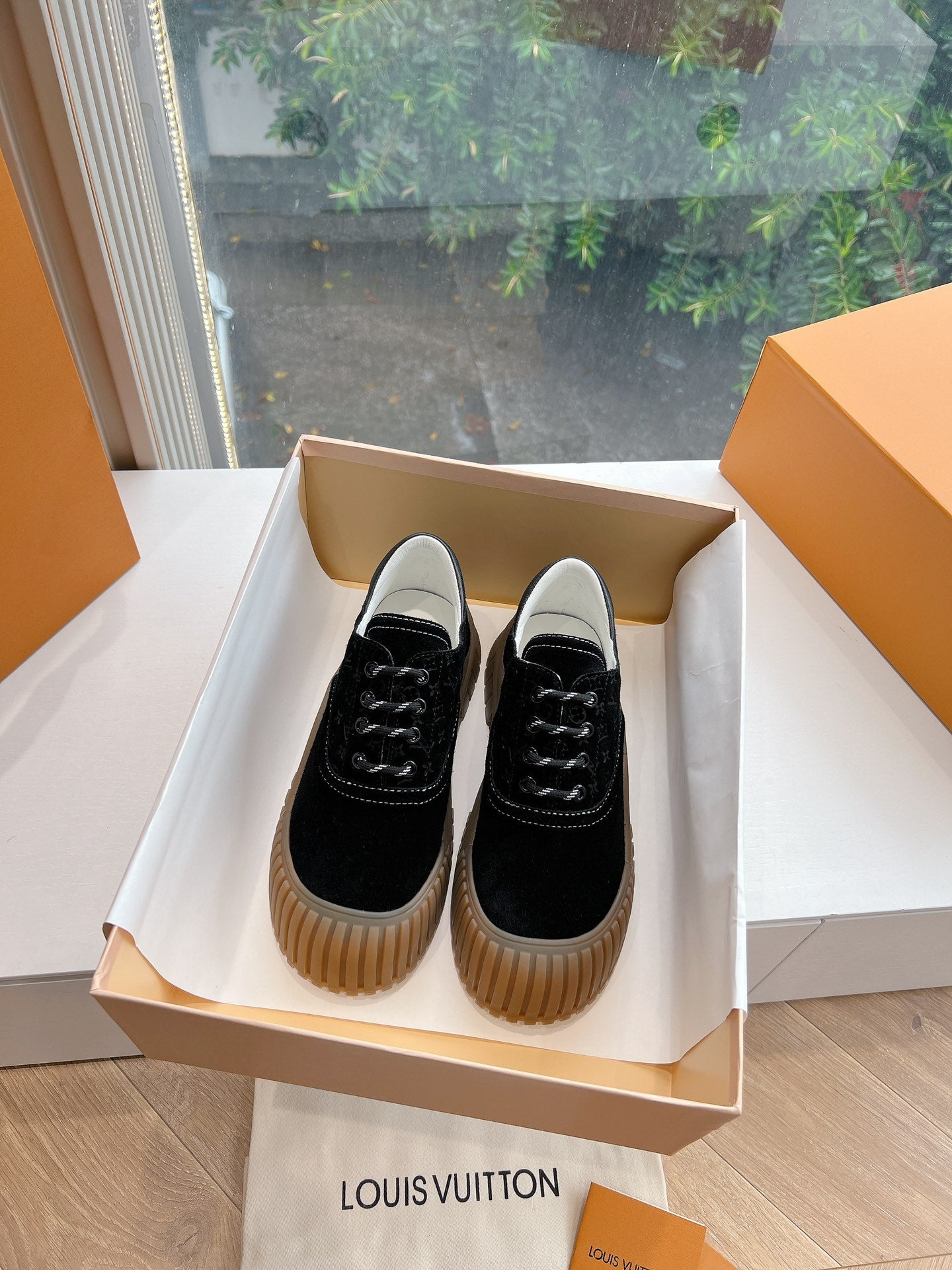 LOUIS VUITTON LV ARCHLIGHT SKATE SNEAKER IN BLACK EMBOSSED SUEDE