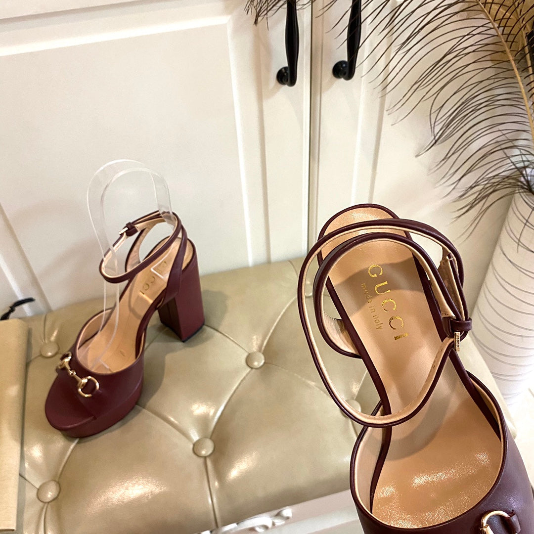 GUCCI HORSEBIT PLATFORM SANDAL IN WINE RED SHEEPSKIN