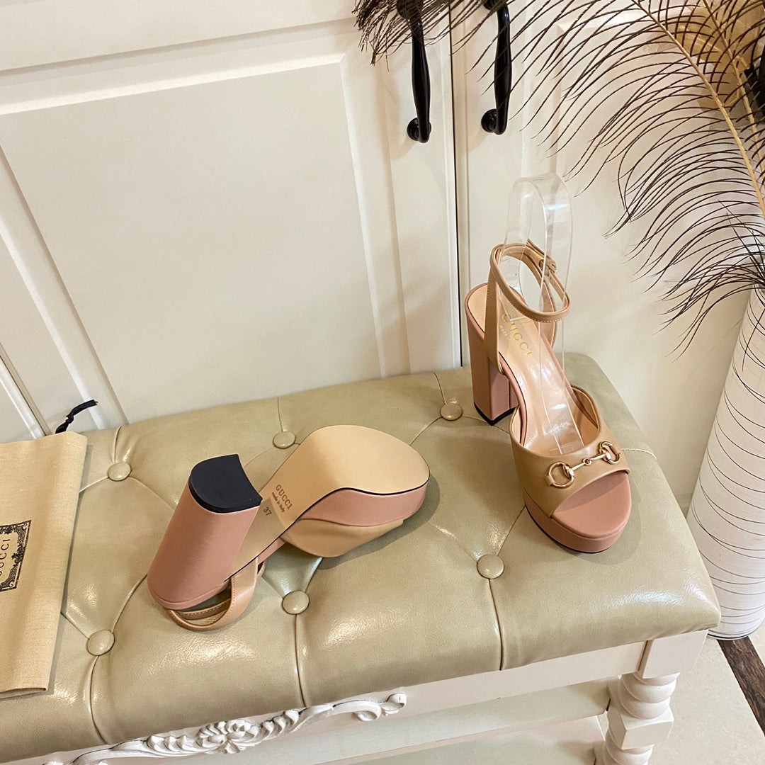 GUCCI HORSEBIT PLATFORM SANDAL IN WHEAT BEIGE MIX LIGHT PINK SHEEPSKIN