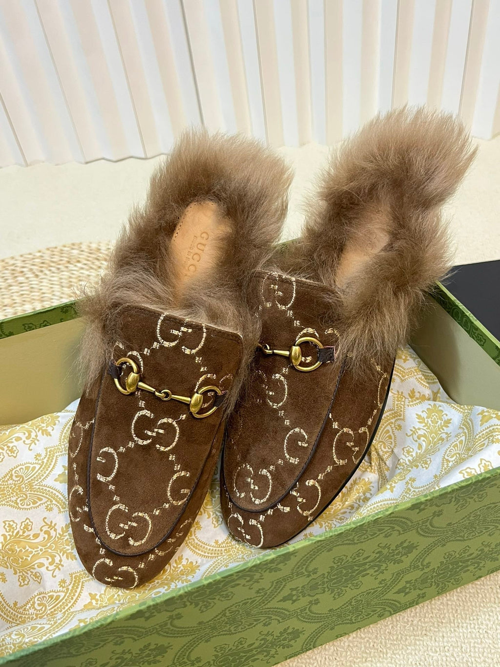 GUCCI HORSEBIT MULE IN COCOA BROWN MONOGRAM VELVET AND LAMB WOOL LINING