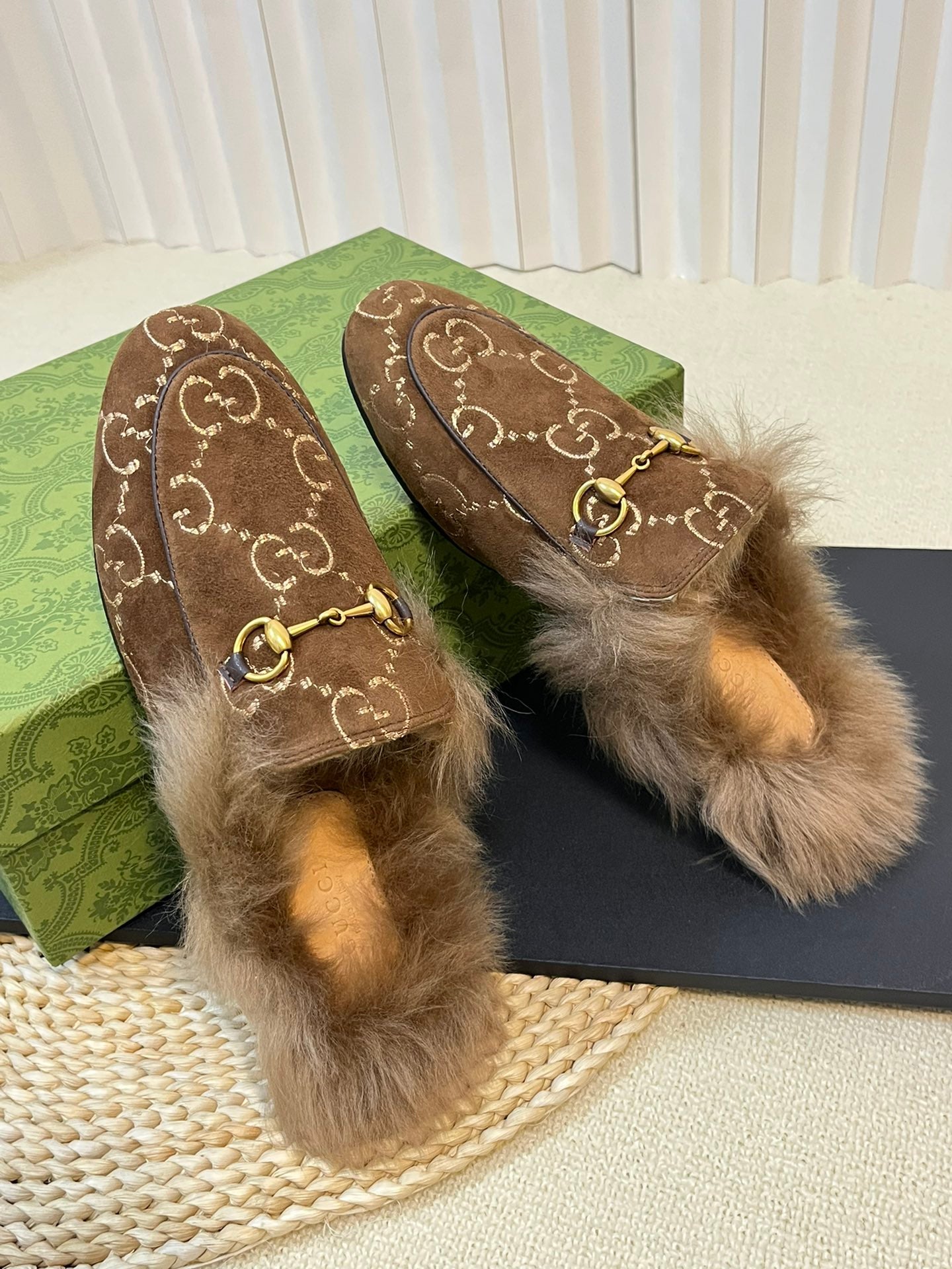 GUCCI HORSEBIT MULE IN COCOA BROWN MONOGRAM VELVET AND LAMB WOOL LINING