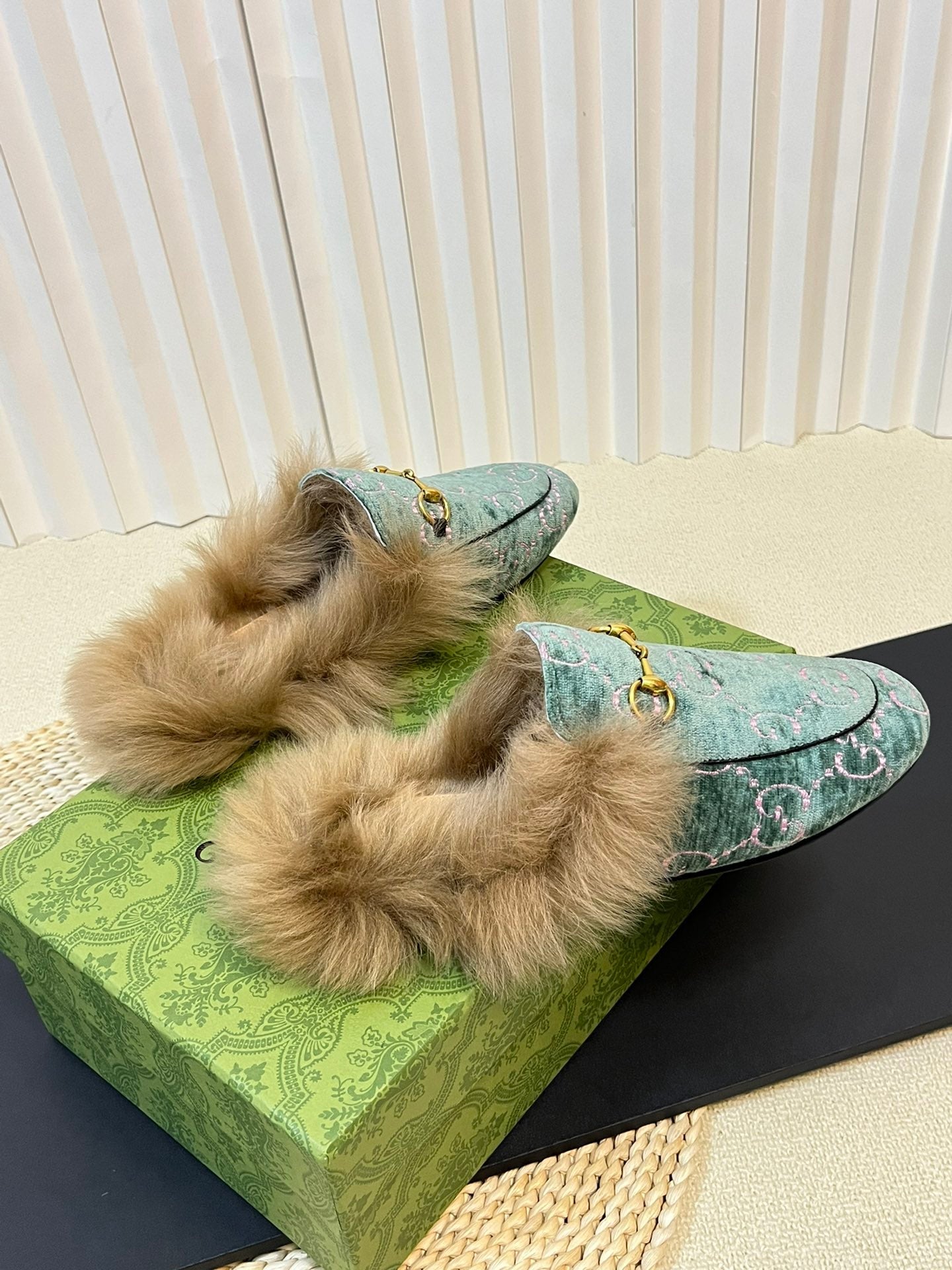 GUCCI HORSEBIT MULE IN TURQUOISE MONOGRAM VELVET AND LAMB WOOL LINING