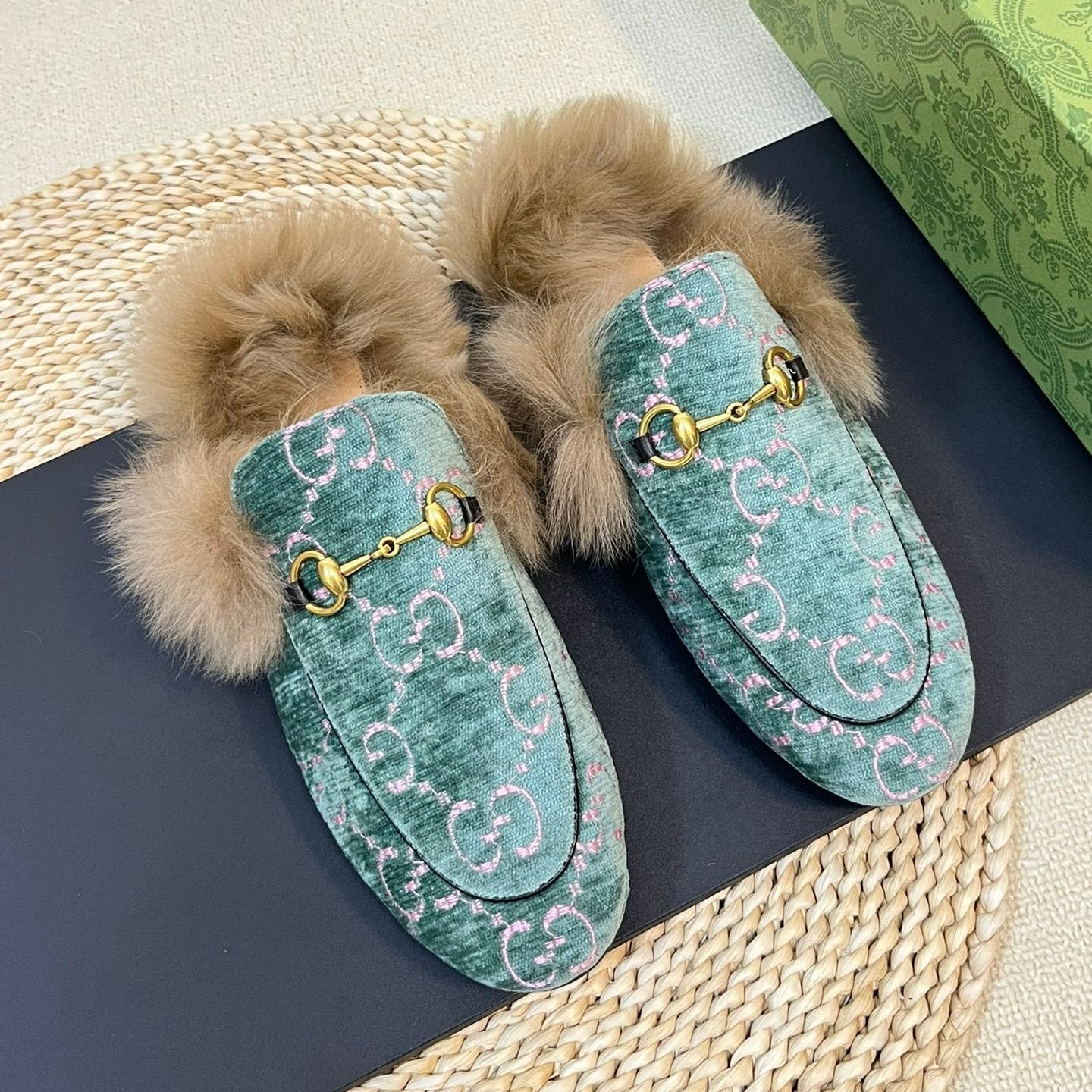 GUCCI HORSEBIT MULE IN TURQUOISE MONOGRAM VELVET AND LAMB WOOL LINING
