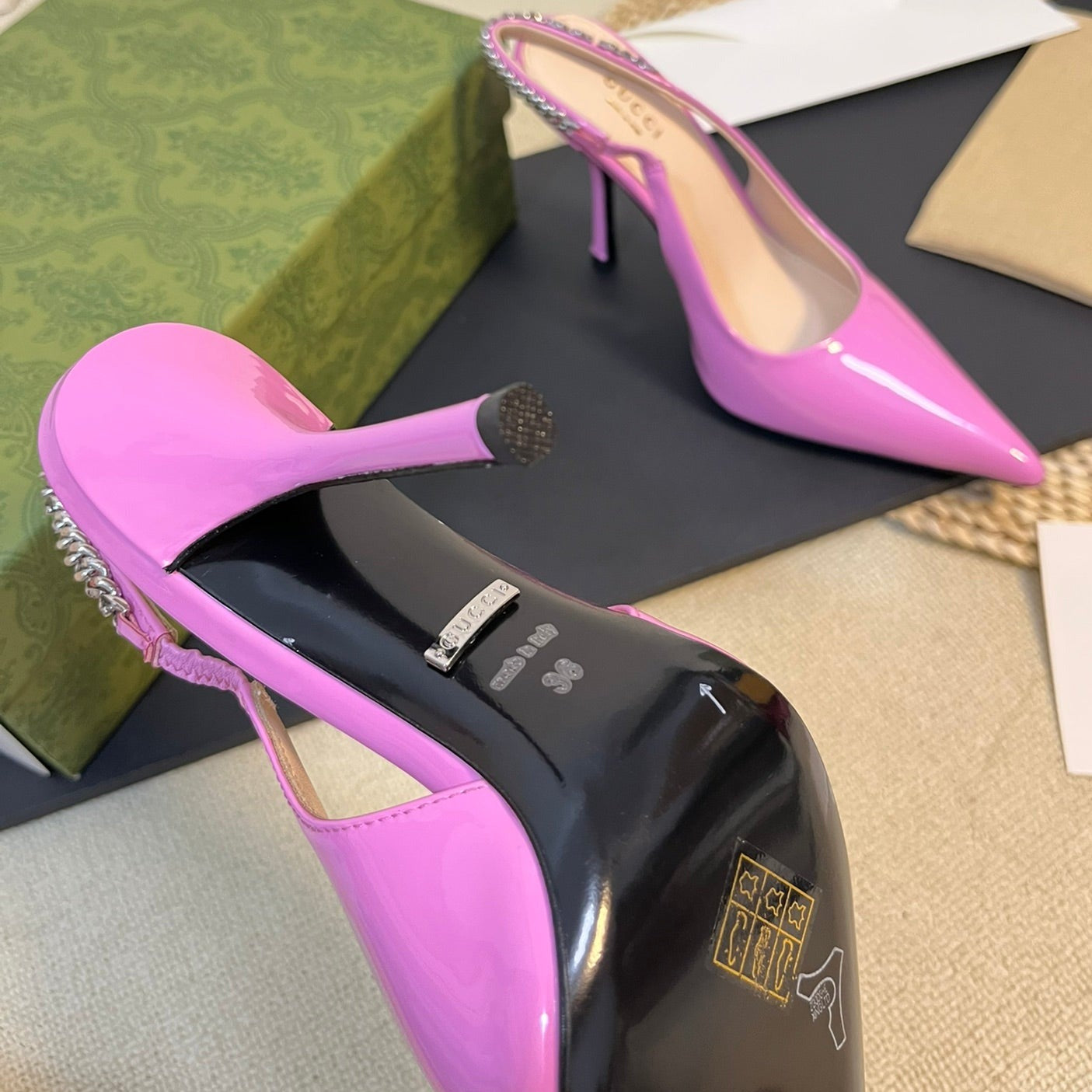 GUCCI Women's High Heels Pink