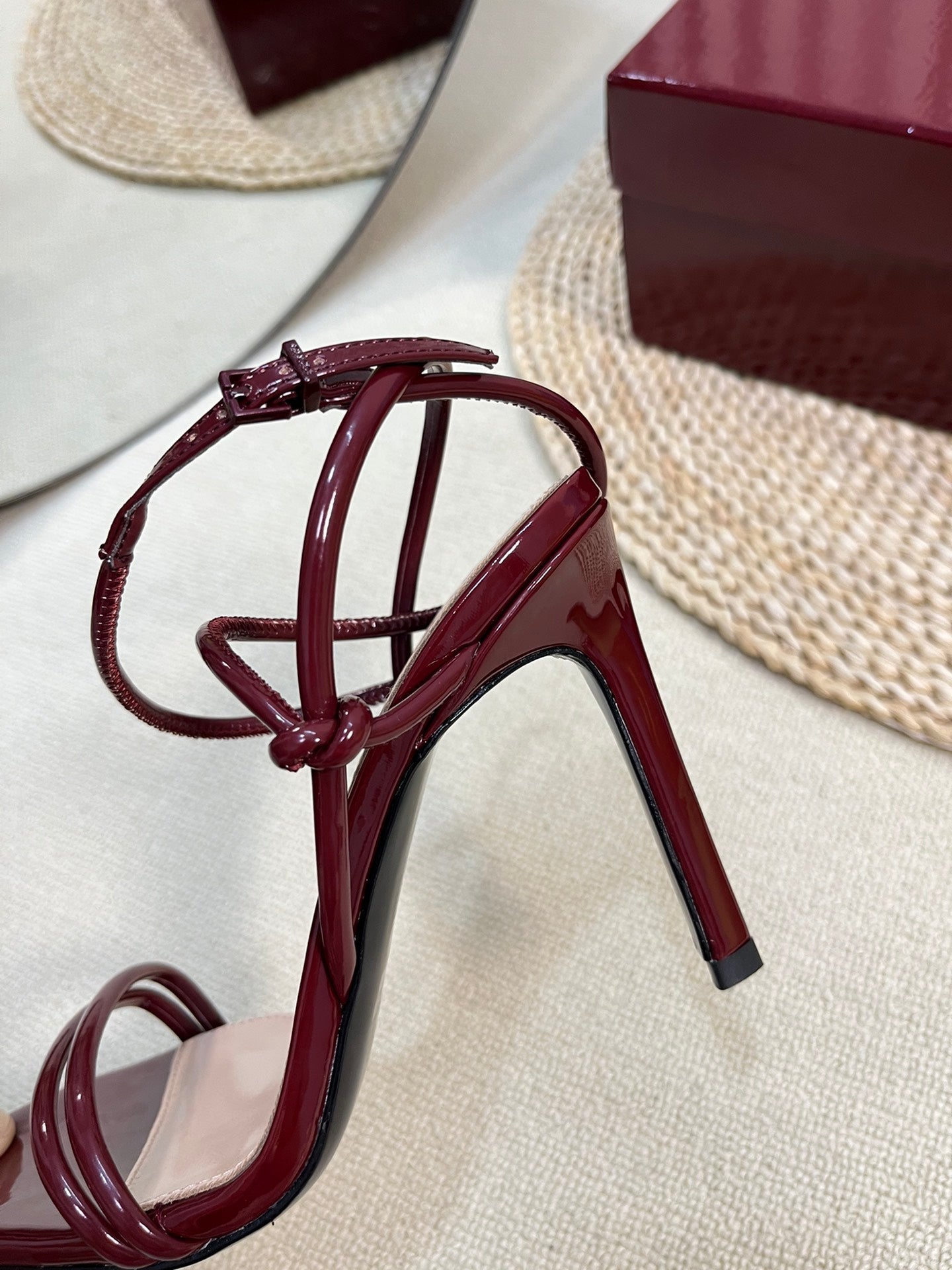 GUCCI HIGH SANDAL 10 CM IN BERRY RED GLOSSY CALFSKIN