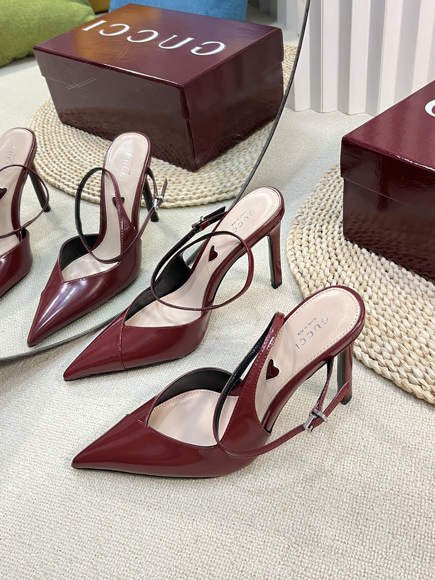 GUCCI HIGH SLINGBACK PUMP 10 CM IN CHERRY RED GLOSSY CALFSKIN