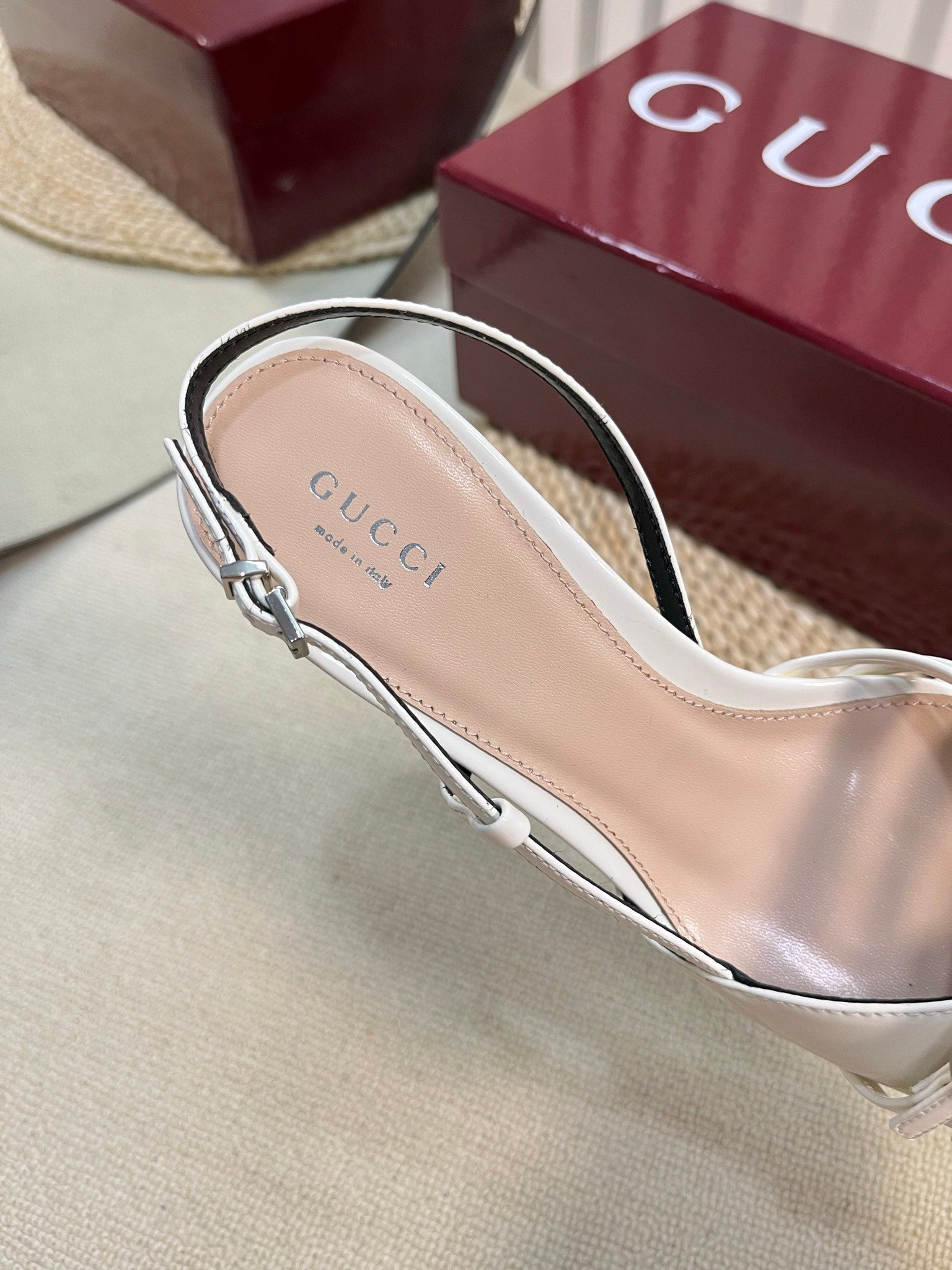 GUCCI SLINGBACK PUMP 6 CM IN WHITE GLOSSY CALFSKIN