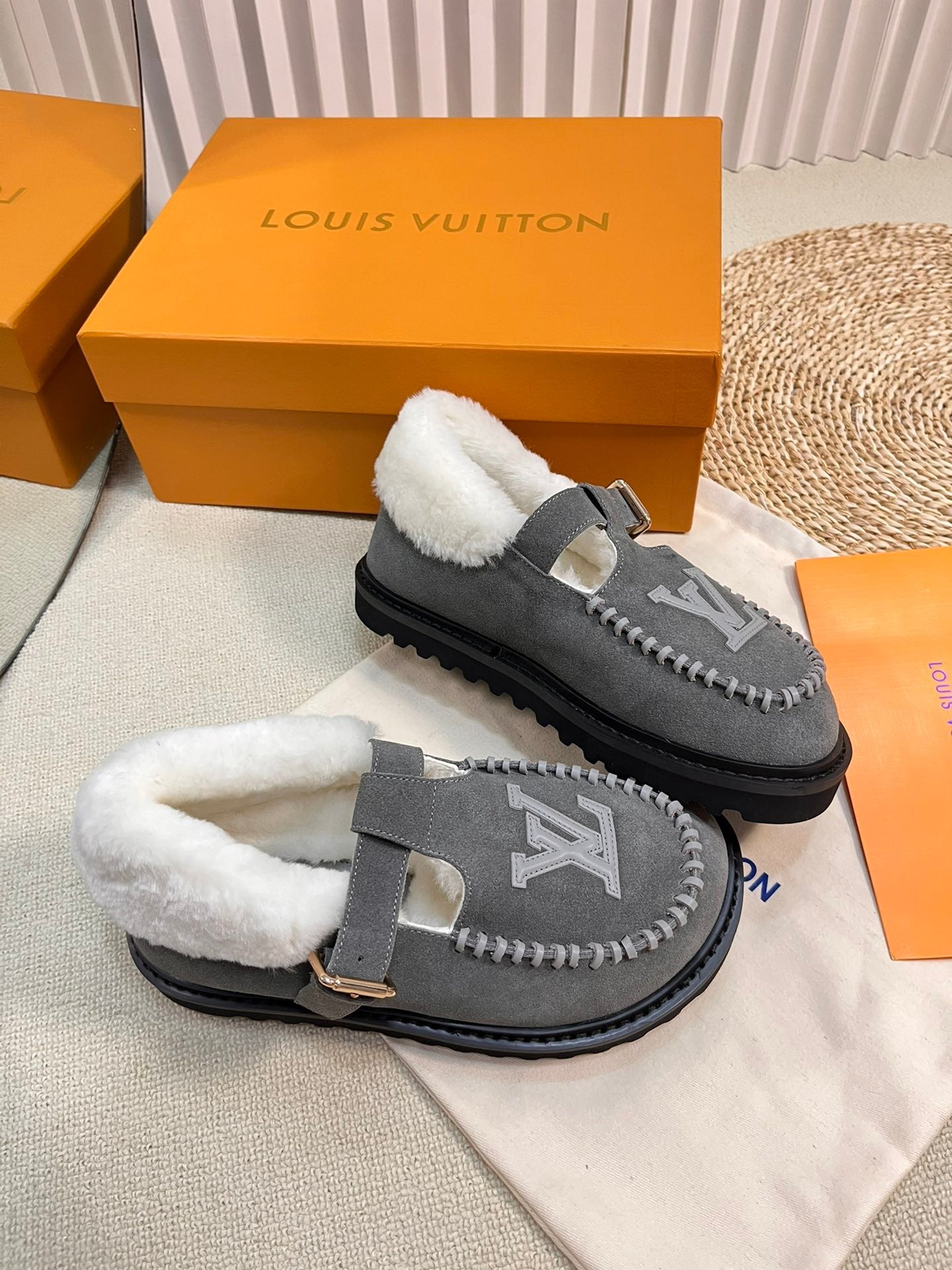 LOUIS VUITTON COLORADO COMFORT MARY JANE IN SHADOW GRAY SUEDE AND SHEARLING LINING