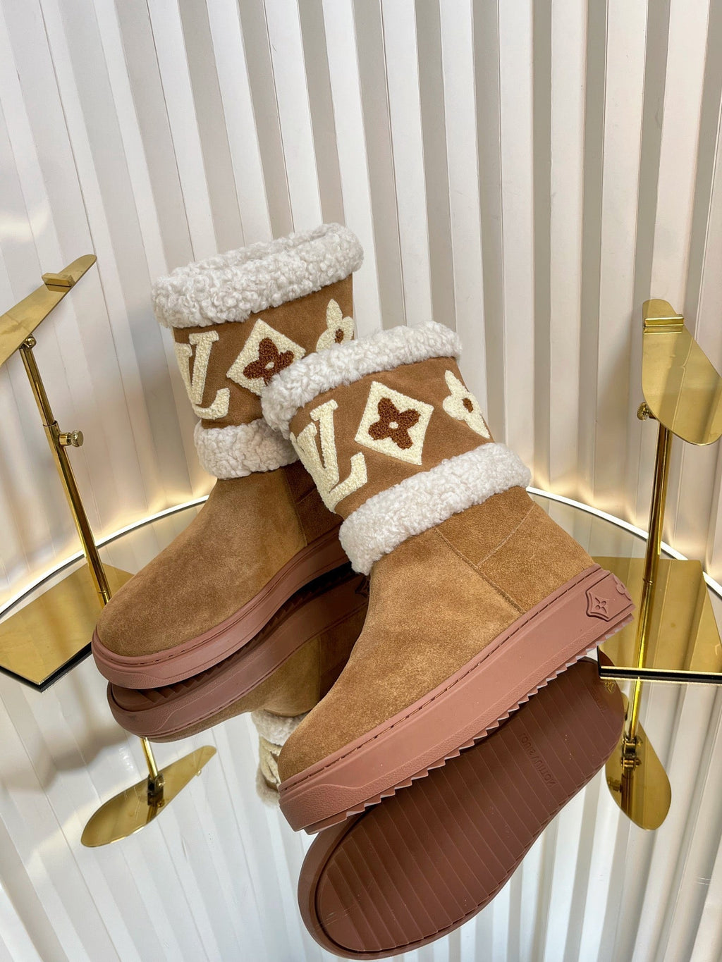 LOUIS VUITTON SNOWDROP FLAT ANKLE BOOTS IN CIDER BROWN SUEDE