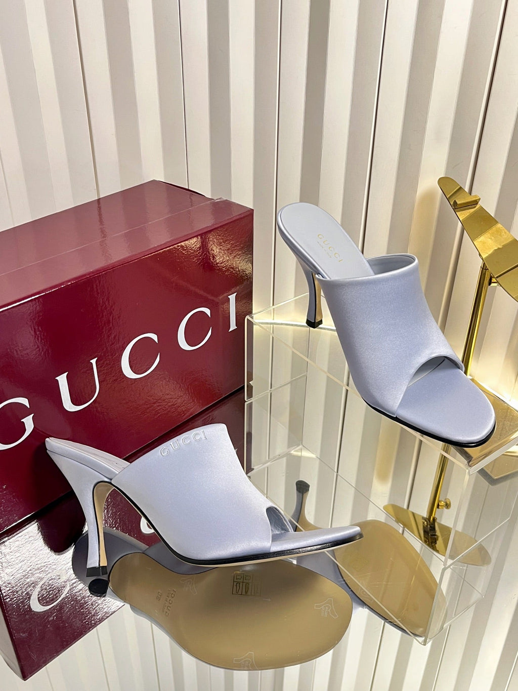 GUCCI 26S HIGH-HEELED SANDALS 100 MM IN GRAYISH BLUE SATIN