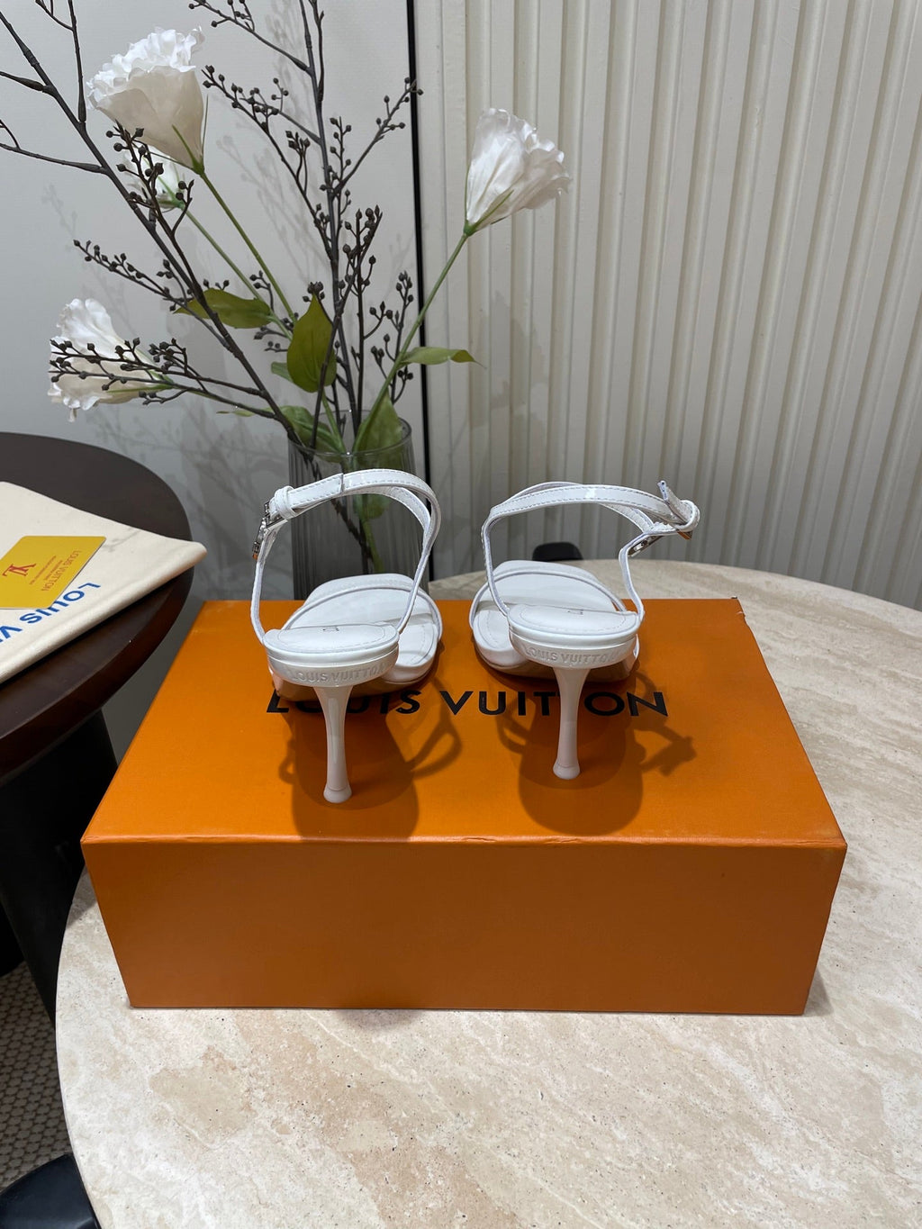 LOUIS VUITTON 6AM HIGH SANDAL 95 MM IN WHITE PATENT LAMBSKIN