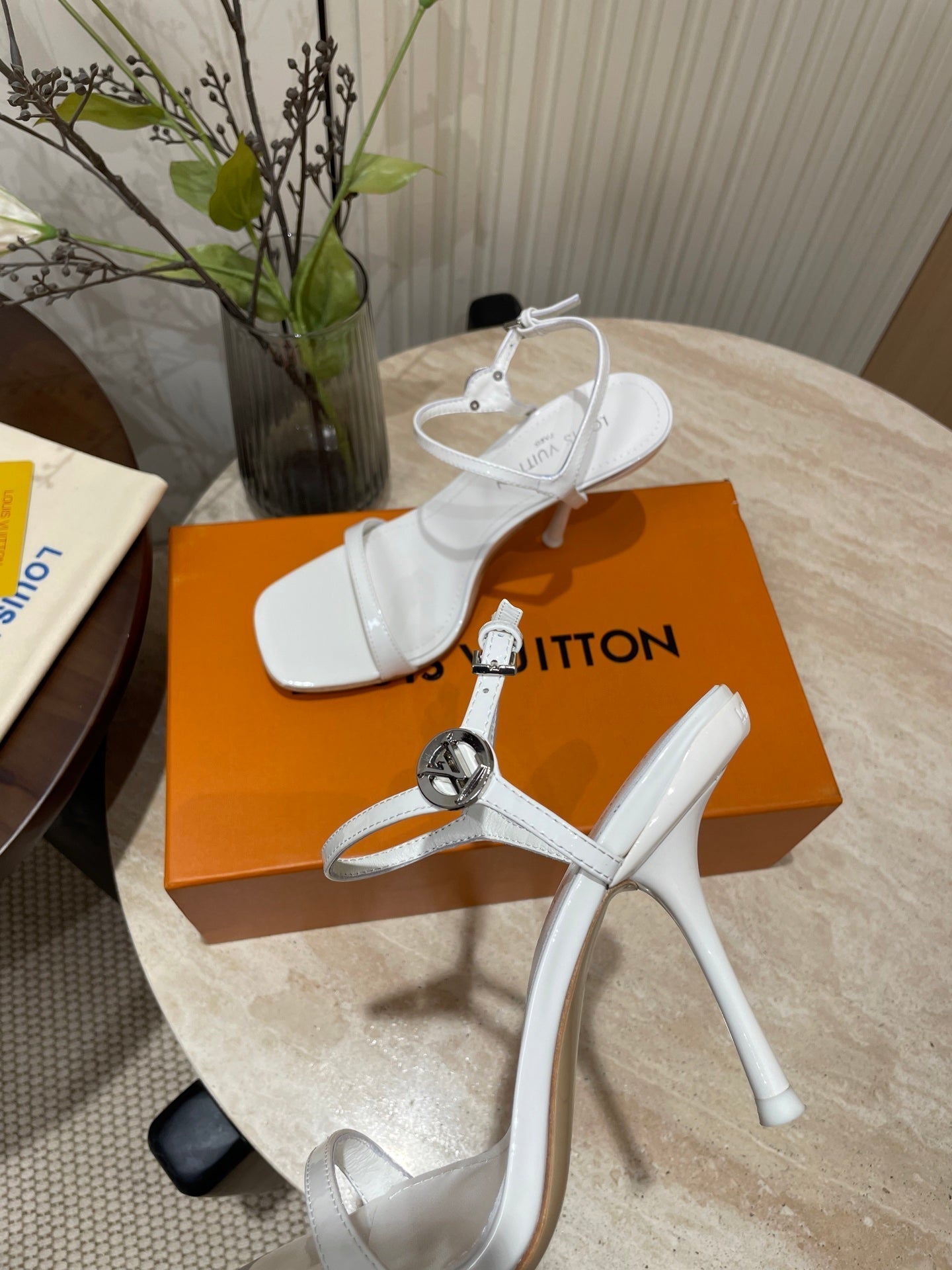 LOUIS VUITTON 6AM HIGH SANDAL 95 MM IN WHITE PATENT LAMBSKIN