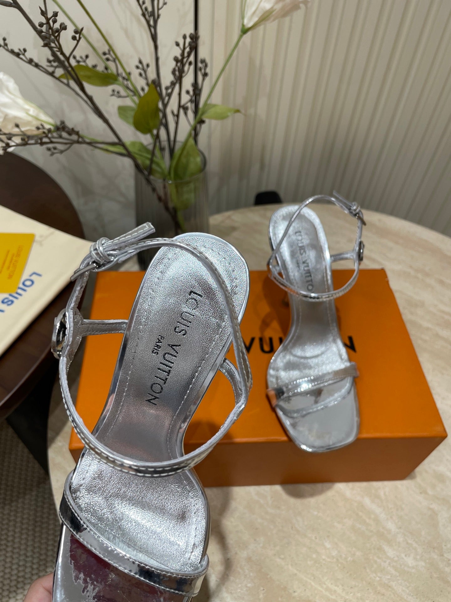 LOUIS VUITTON 6AM HIGH SANDAL 95 MM IN SILVER LAMBSKIN