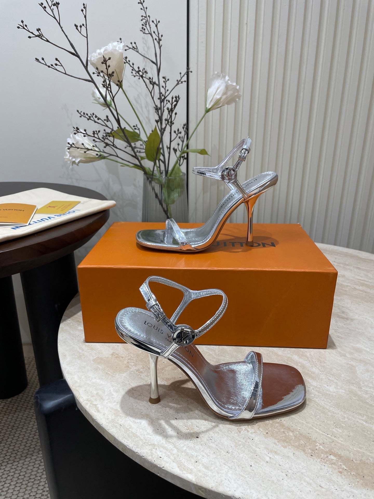 LOUIS VUITTON 6AM HIGH SANDAL 95 MM IN SILVER LAMBSKIN