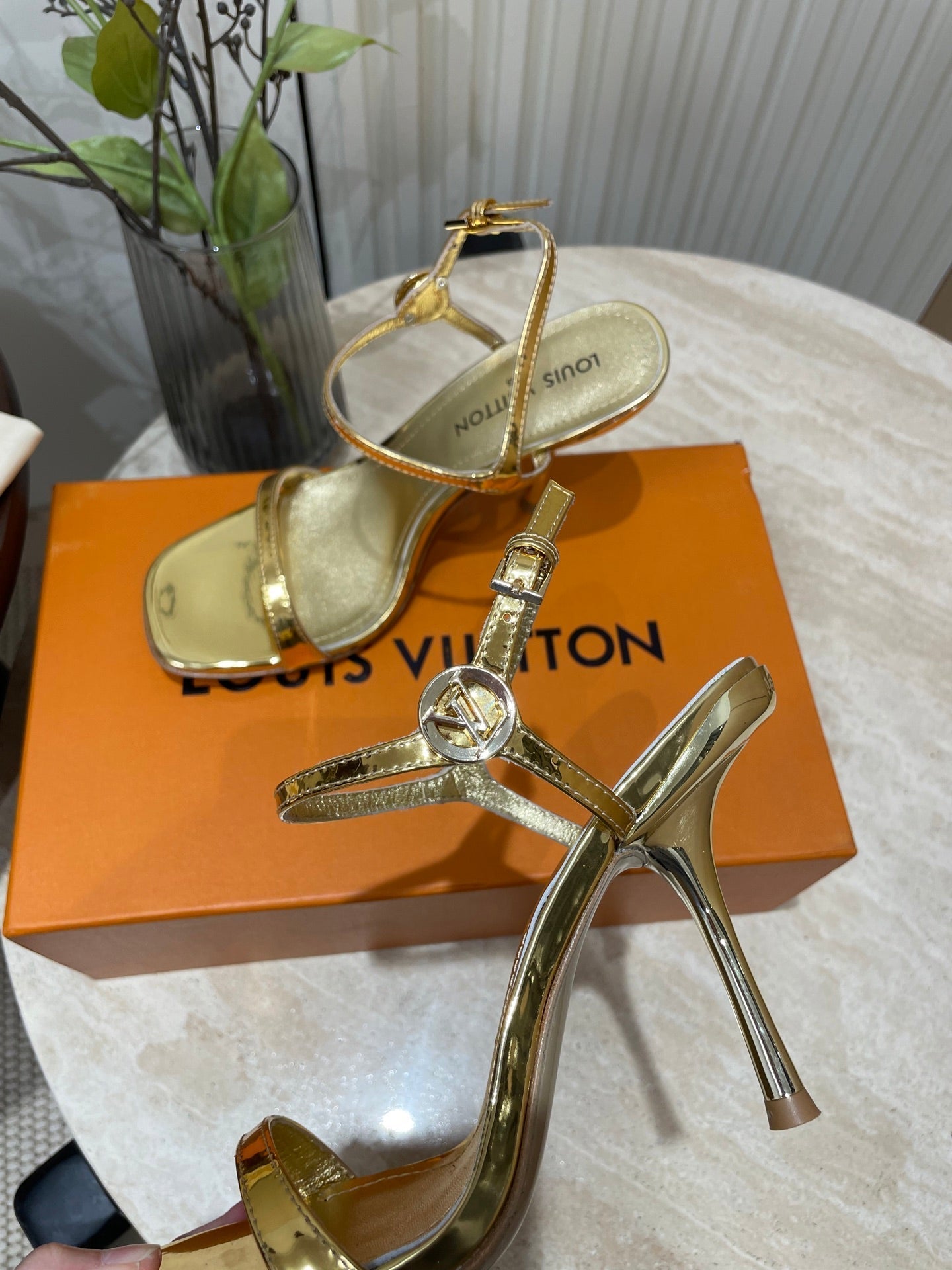 LOUIS VUITTON 6AM HIGH SANDAL 95 MM IN GOLD LAMBSKIN