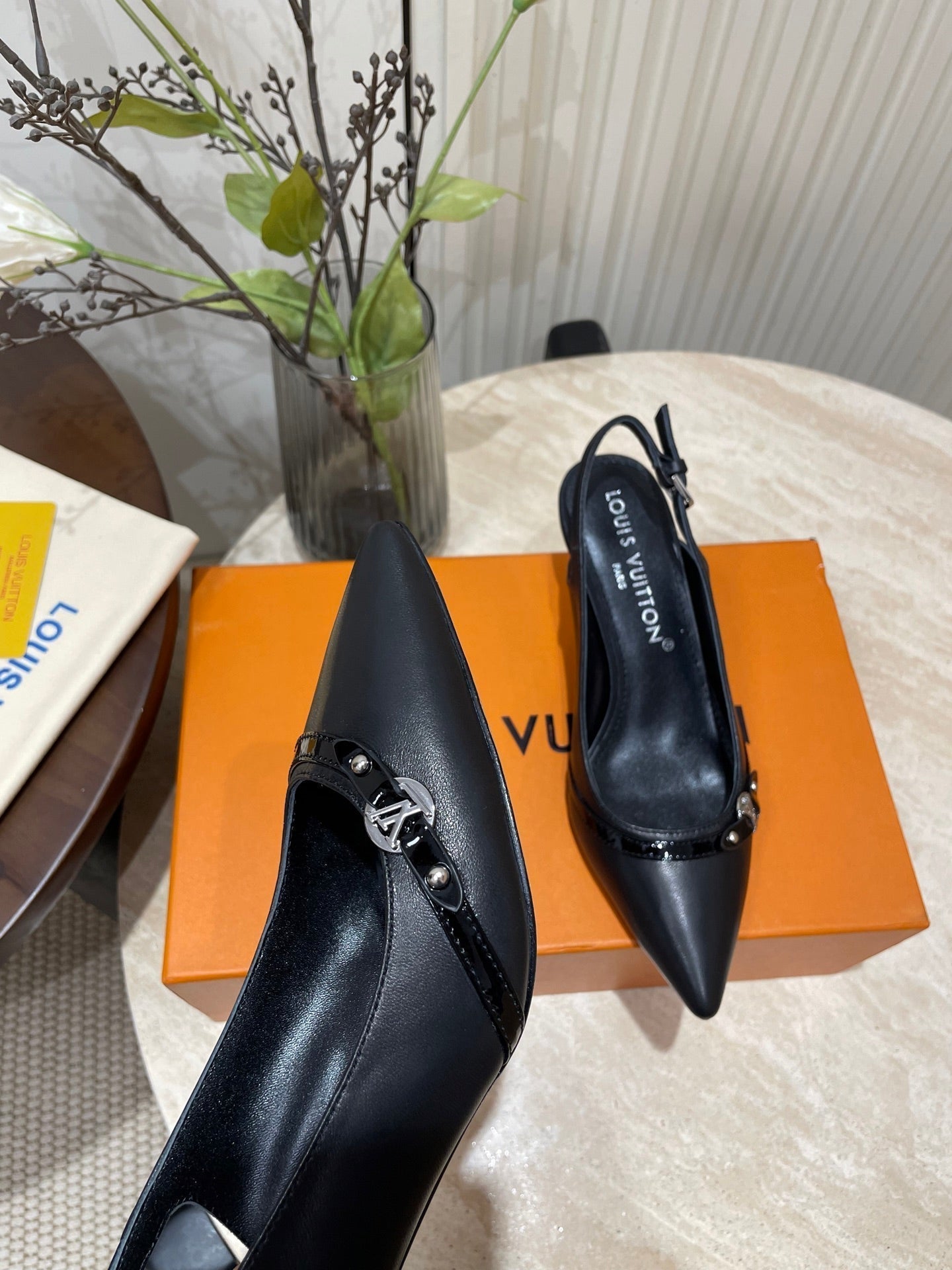LOUIS VUITTON HIGH SLINGBACKS 5 CM IN BLACK CALFSKIN