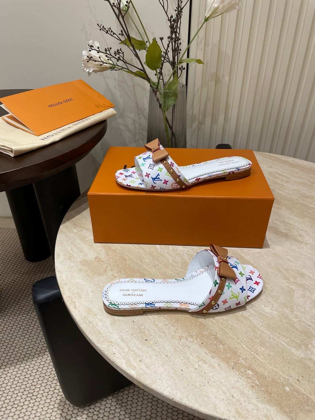 LOUIS VUITTON FLAT MULES IN WHITE MONOGRAM LAMBSKIN